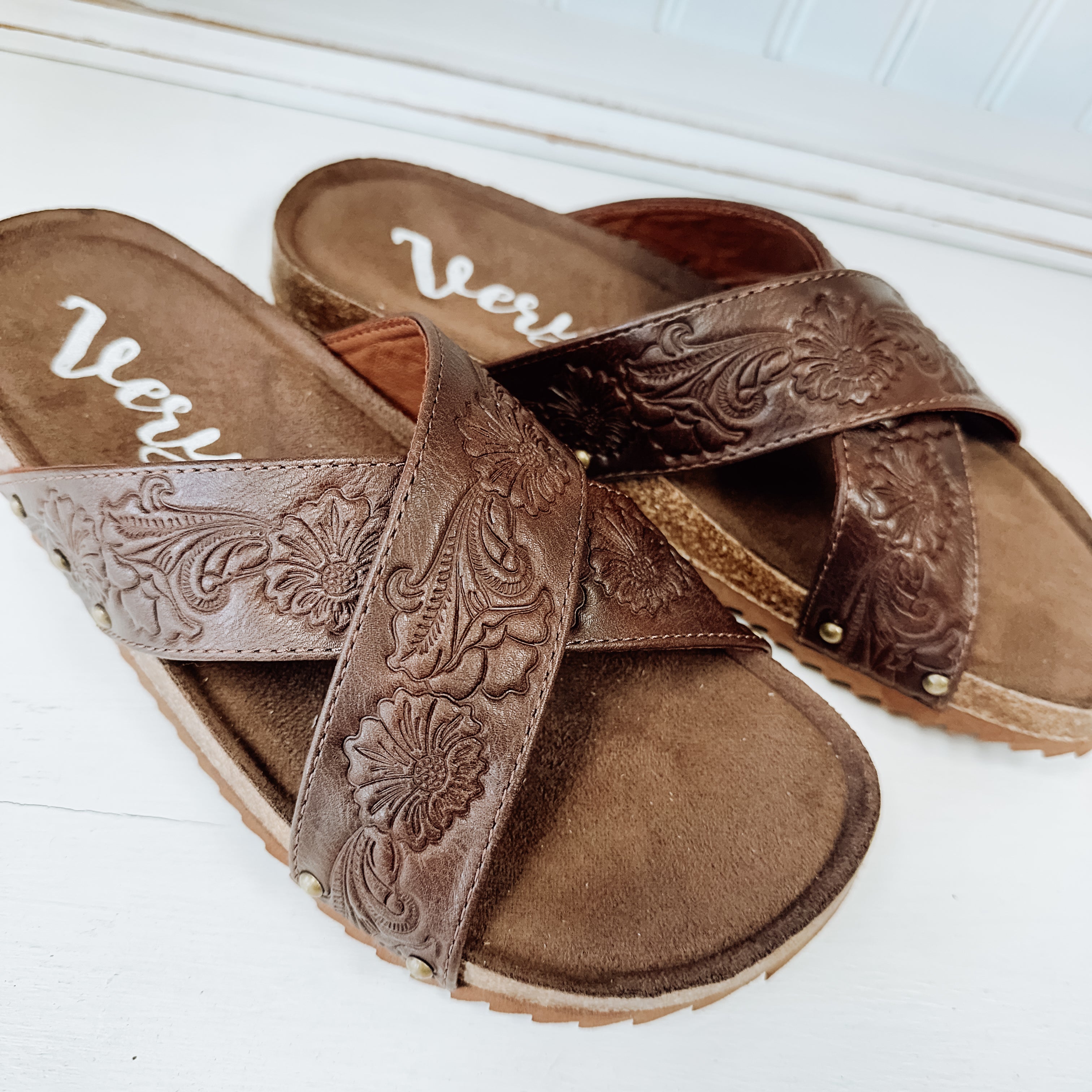 Jaycee Tooled Sandal - Brown