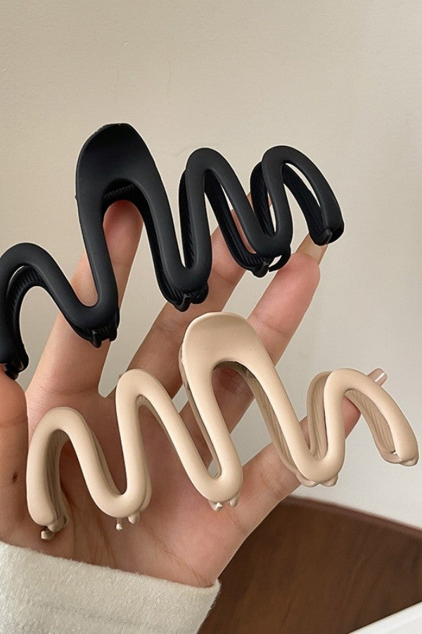 Wavy Claw Hairclip