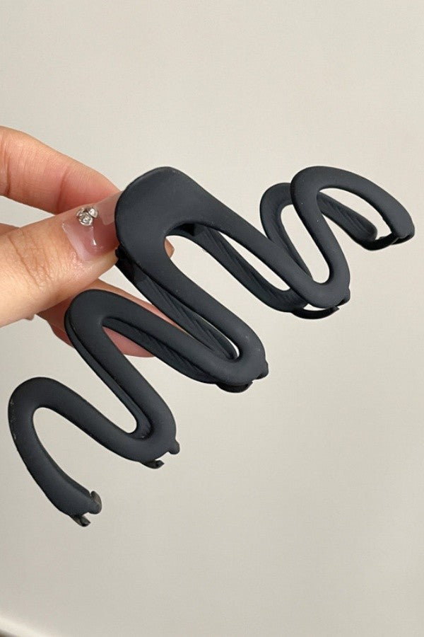 Wavy Claw Hairclip