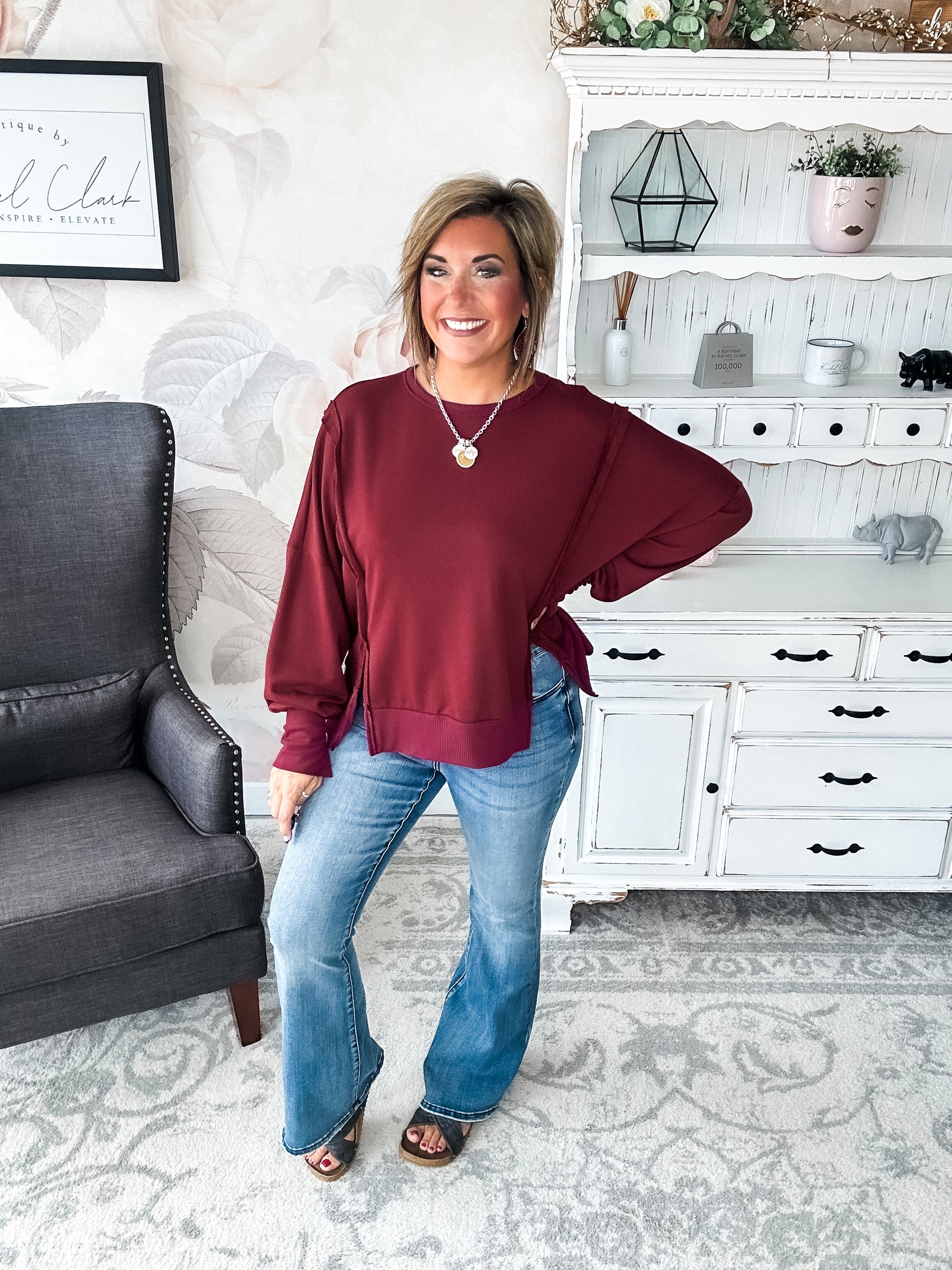Still Be Here Pullover - Burgundy