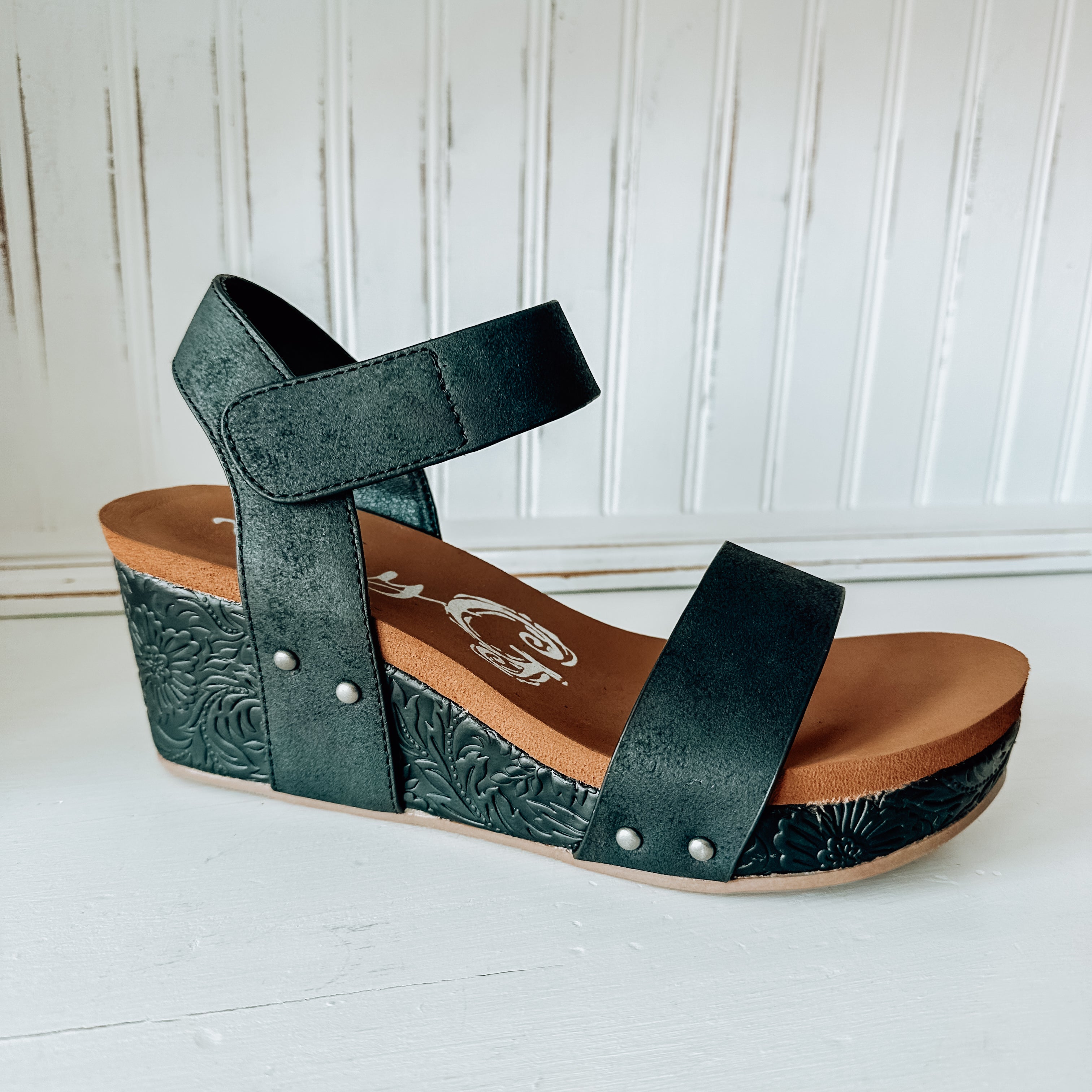 Devon Wedge Sandal - Black 2