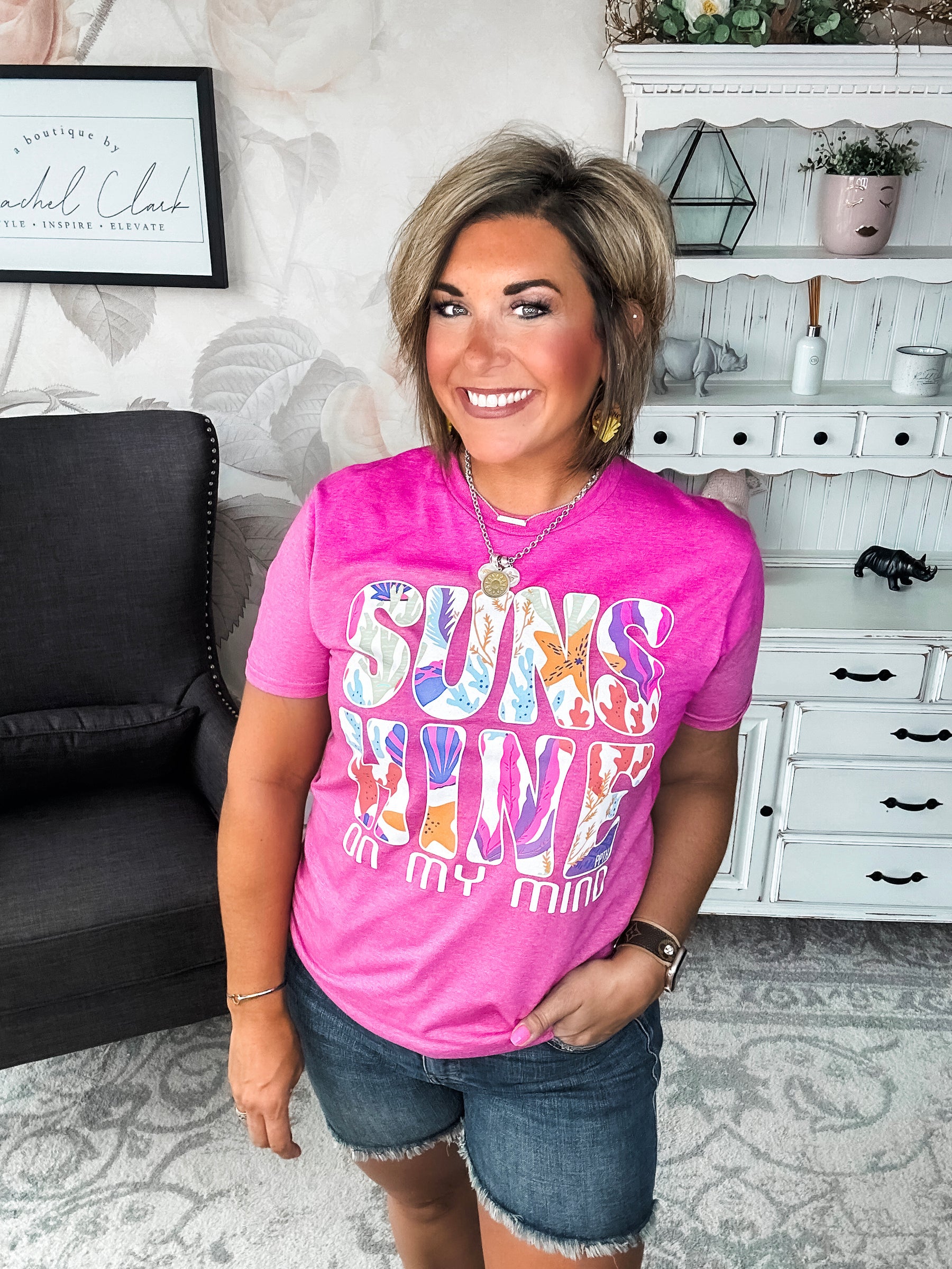 Sunshine On My Mind Graphic Tee - Pink