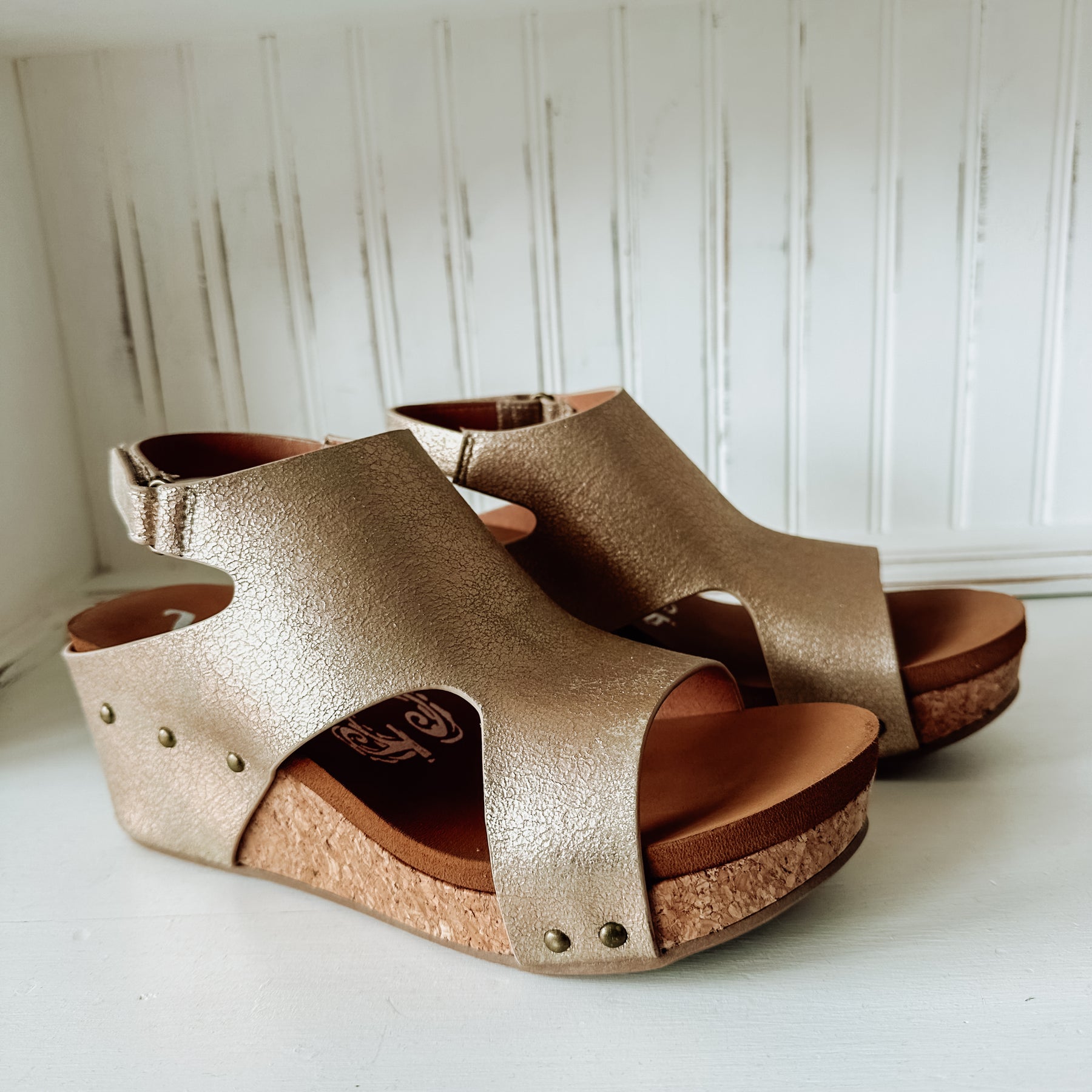 Wally Wedge Sandal - Gold