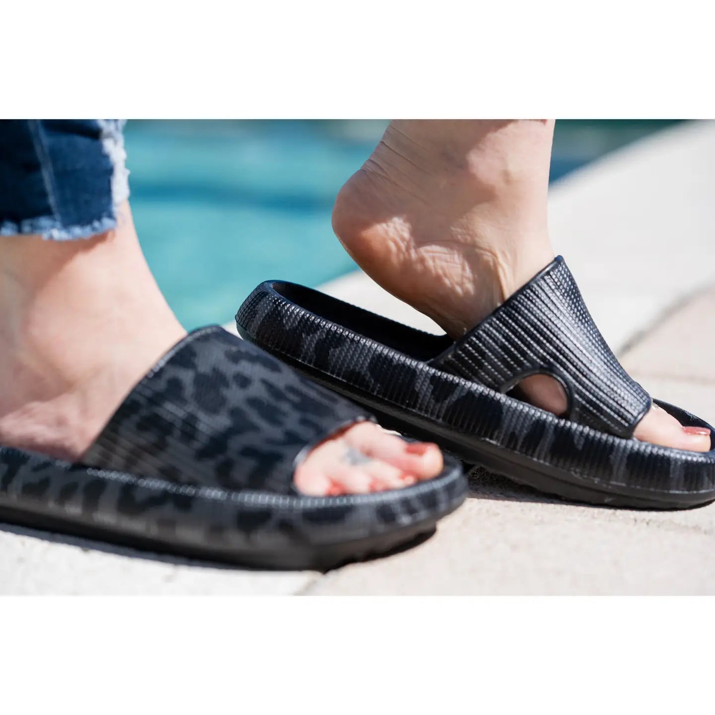 BLACK FRIDAY EXCLUSIVE - Casual Slide - Black Leopard