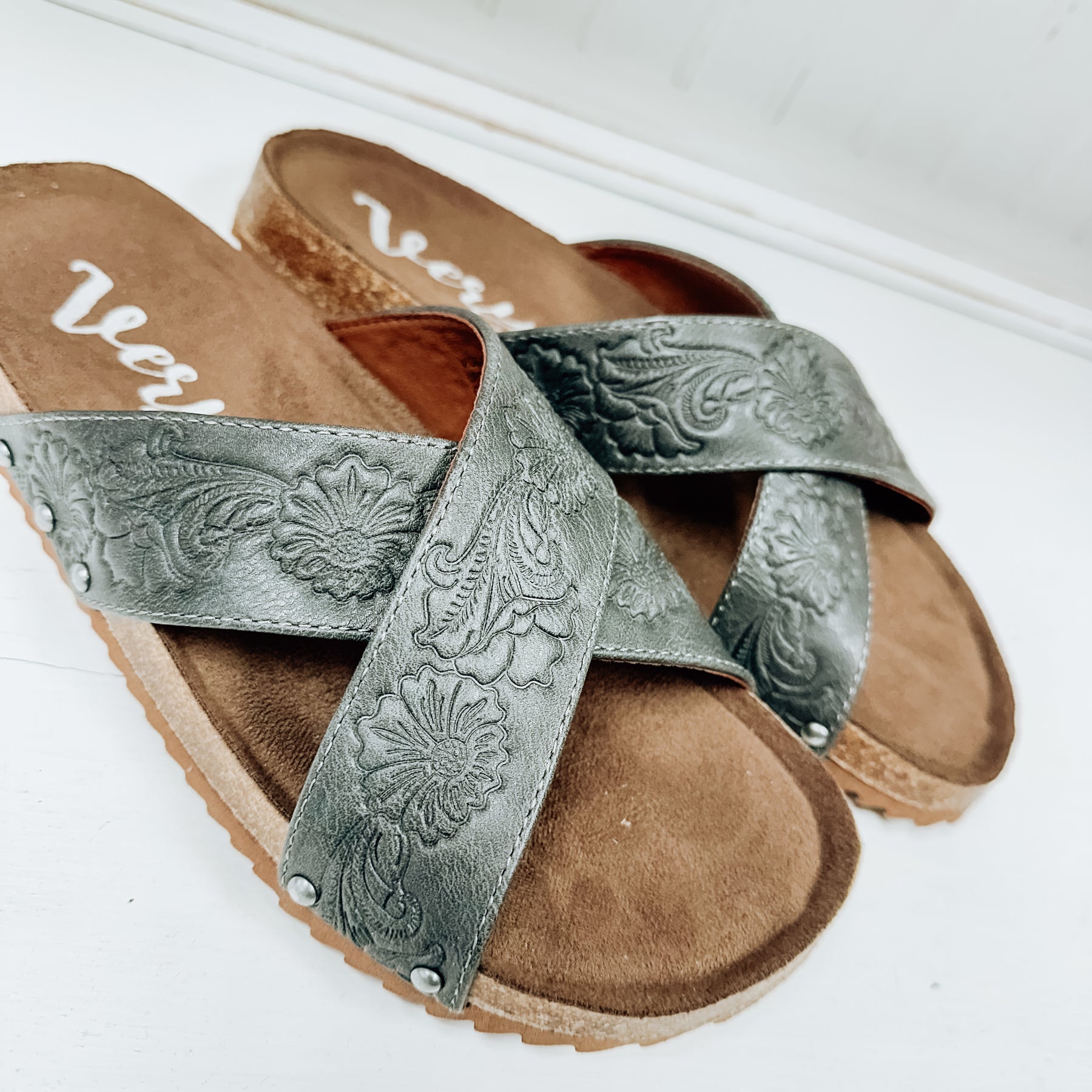 Jaycee Tooled Sandal - Grey