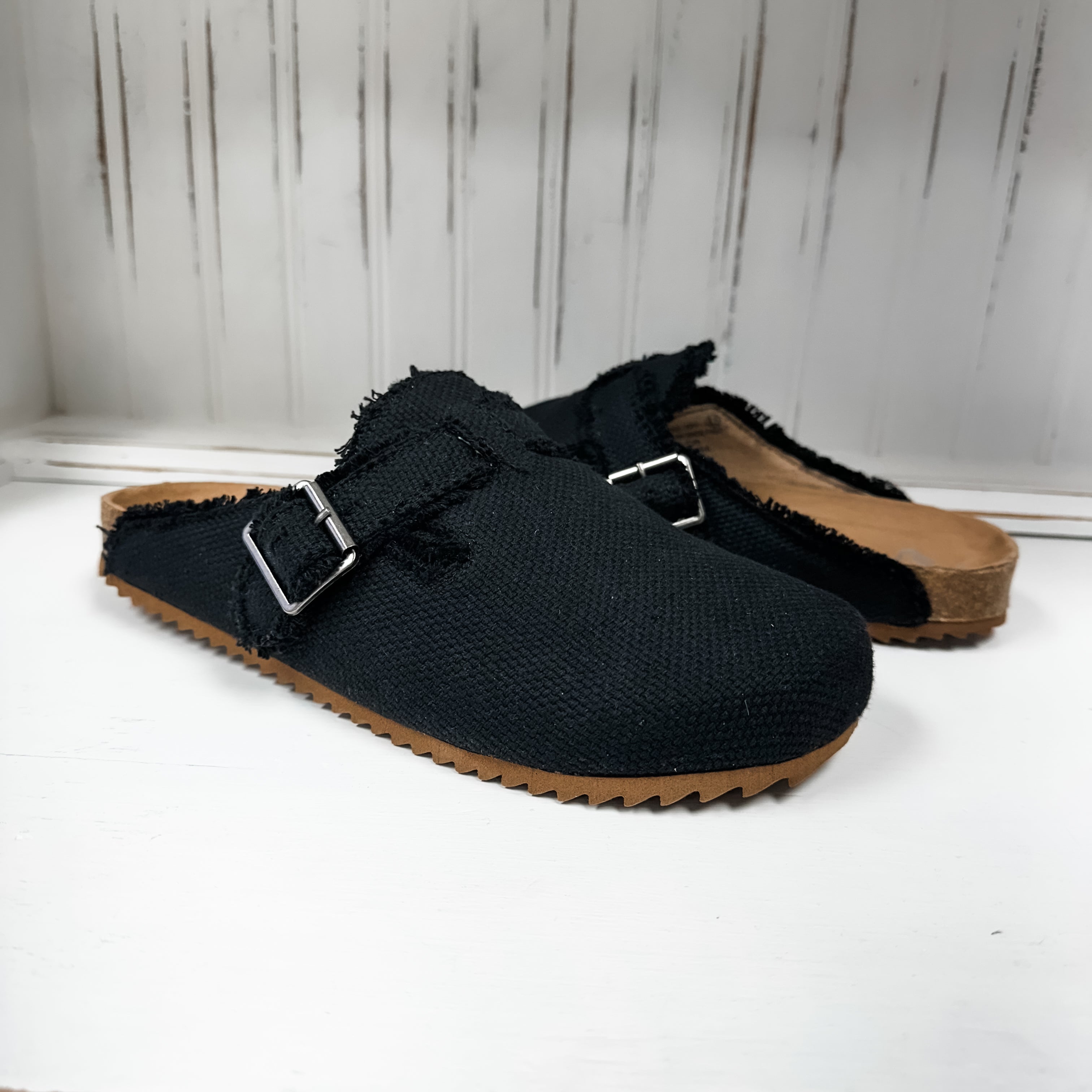 Basket Clog - Black