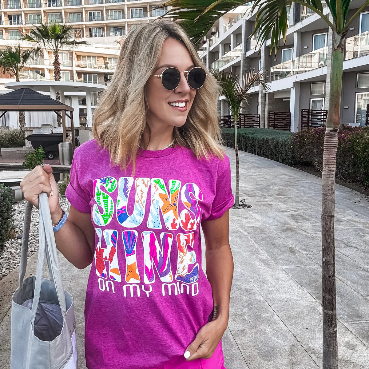 Sunshine On My Mind Graphic Tee - Pink