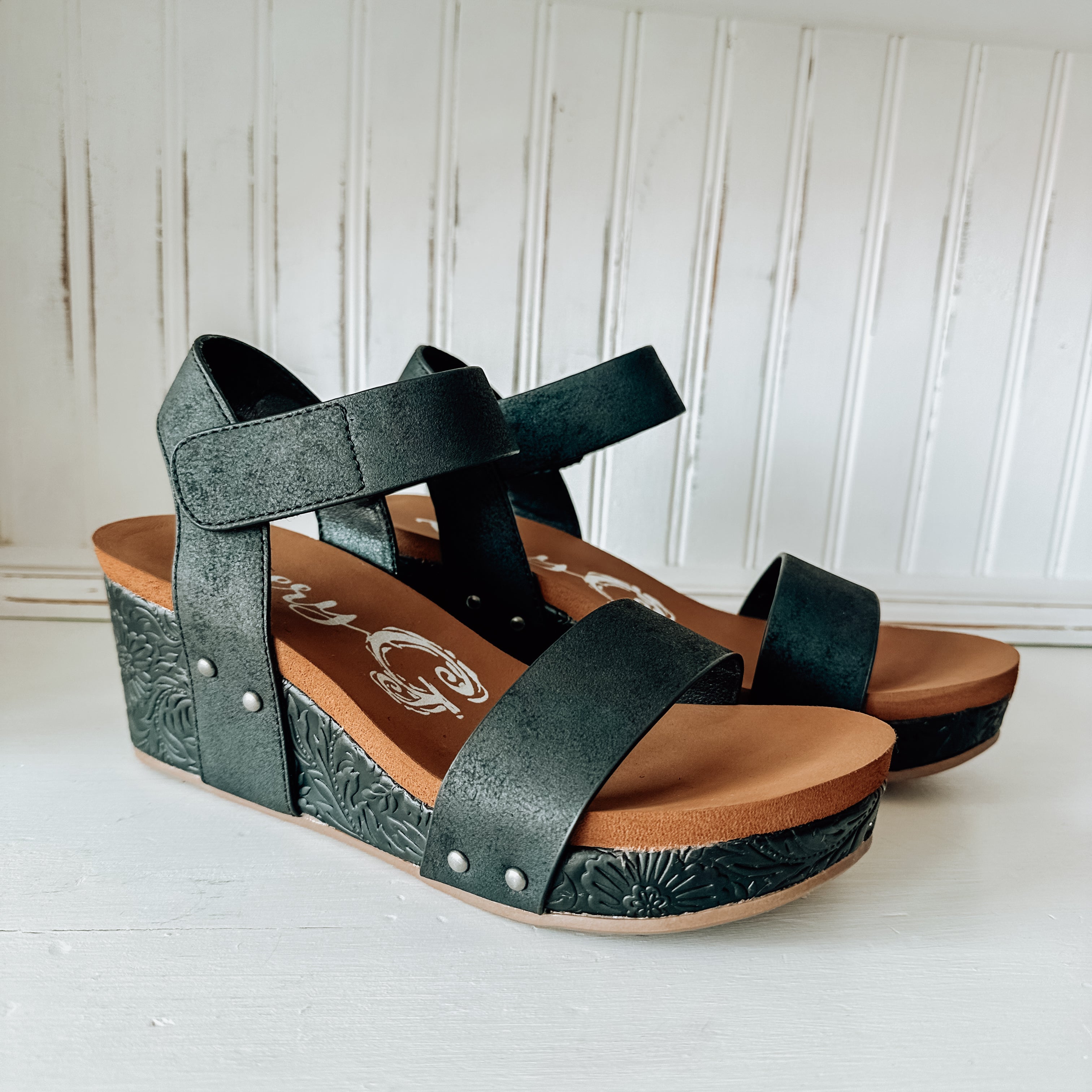 Devon Wedge Sandal - Black 2