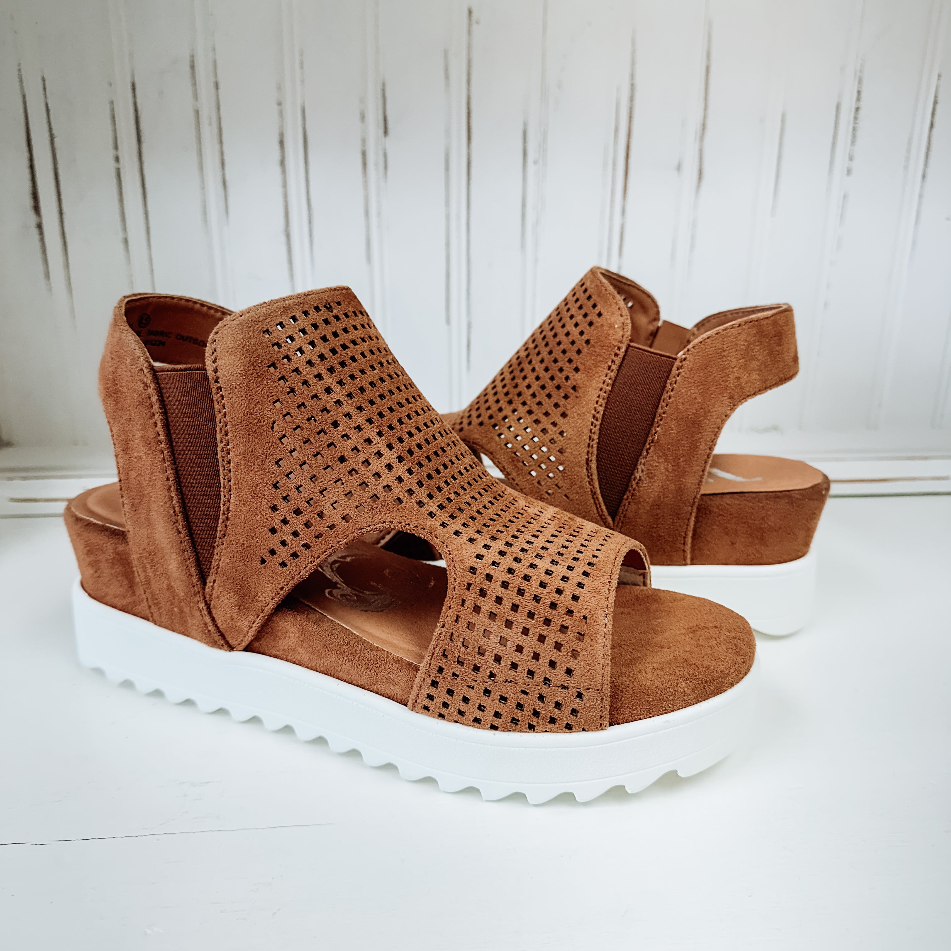 Amy Platform Sandal - Tan