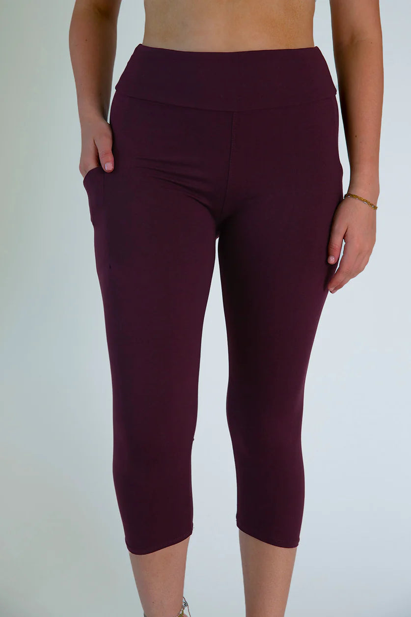 Perfect Fit Pocket Capri Leggings - Burgundy