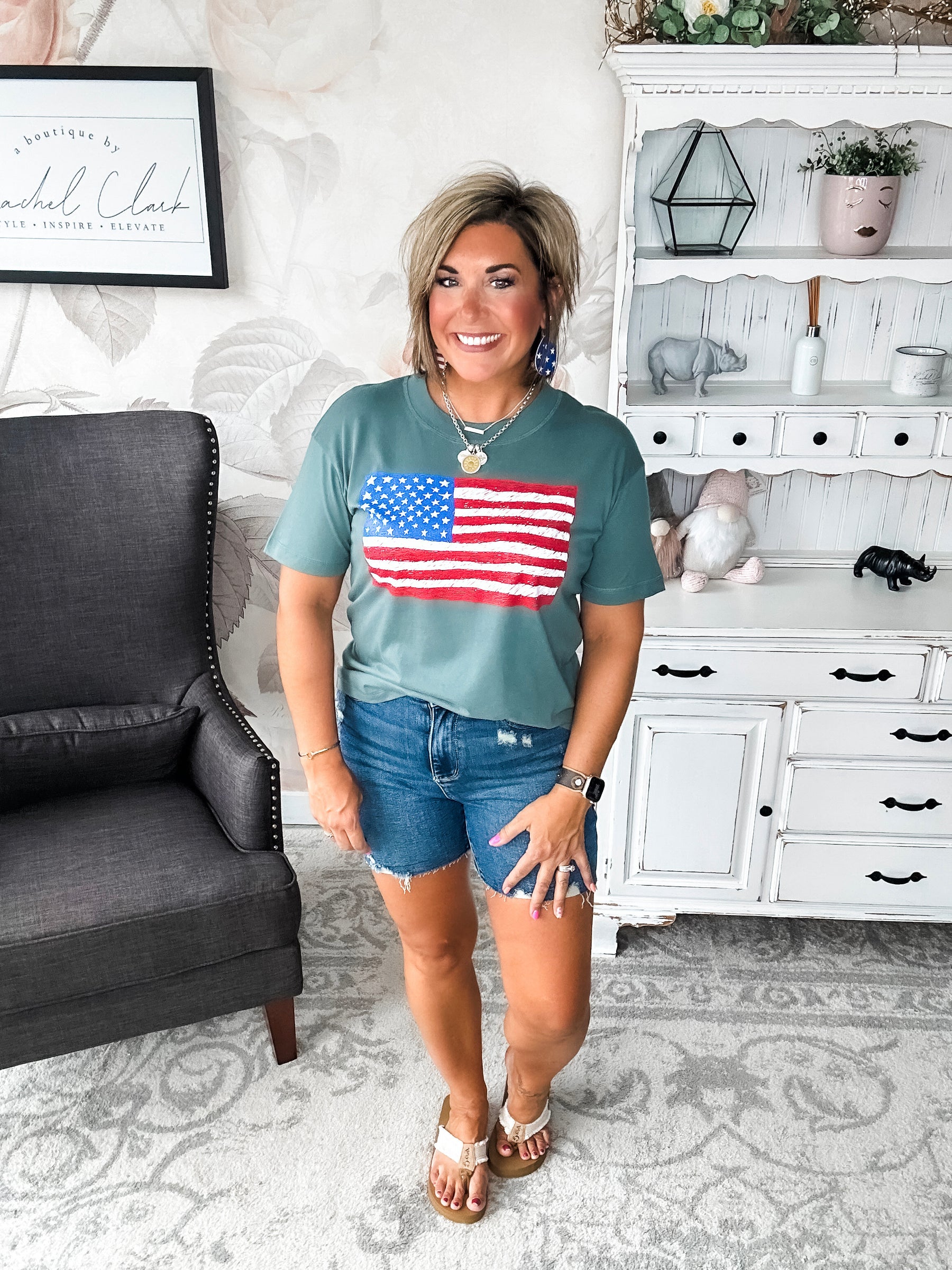 Sketch the Flag Graphic Boyfriend Tee