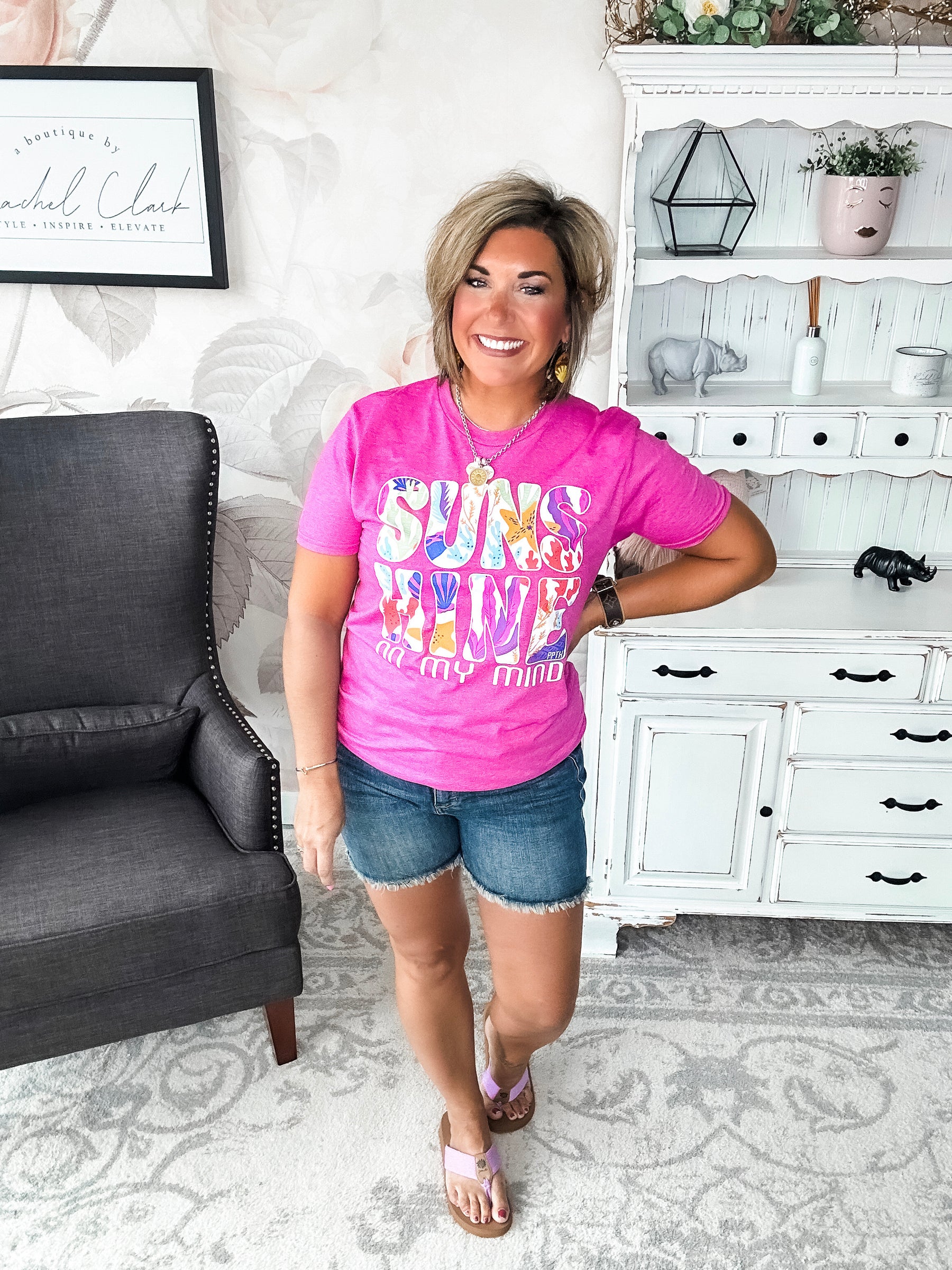 Sunshine On My Mind Graphic Tee - Pink