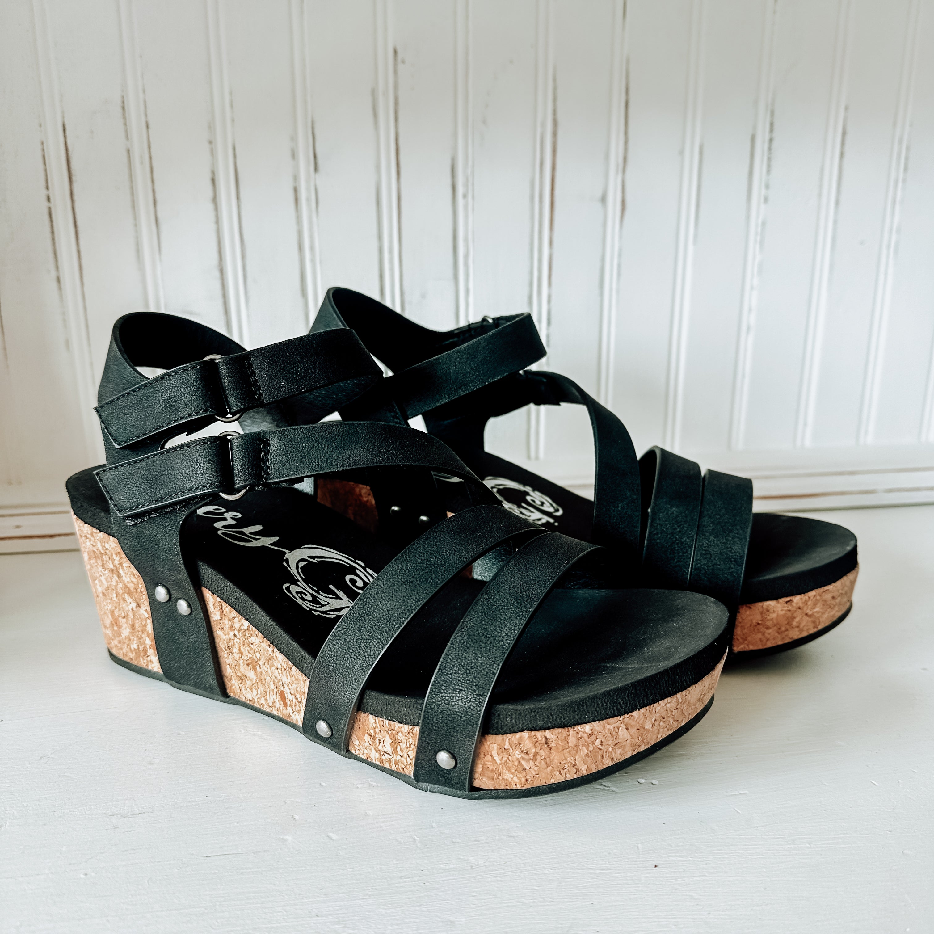 Hariett Wedge Sandal - Black