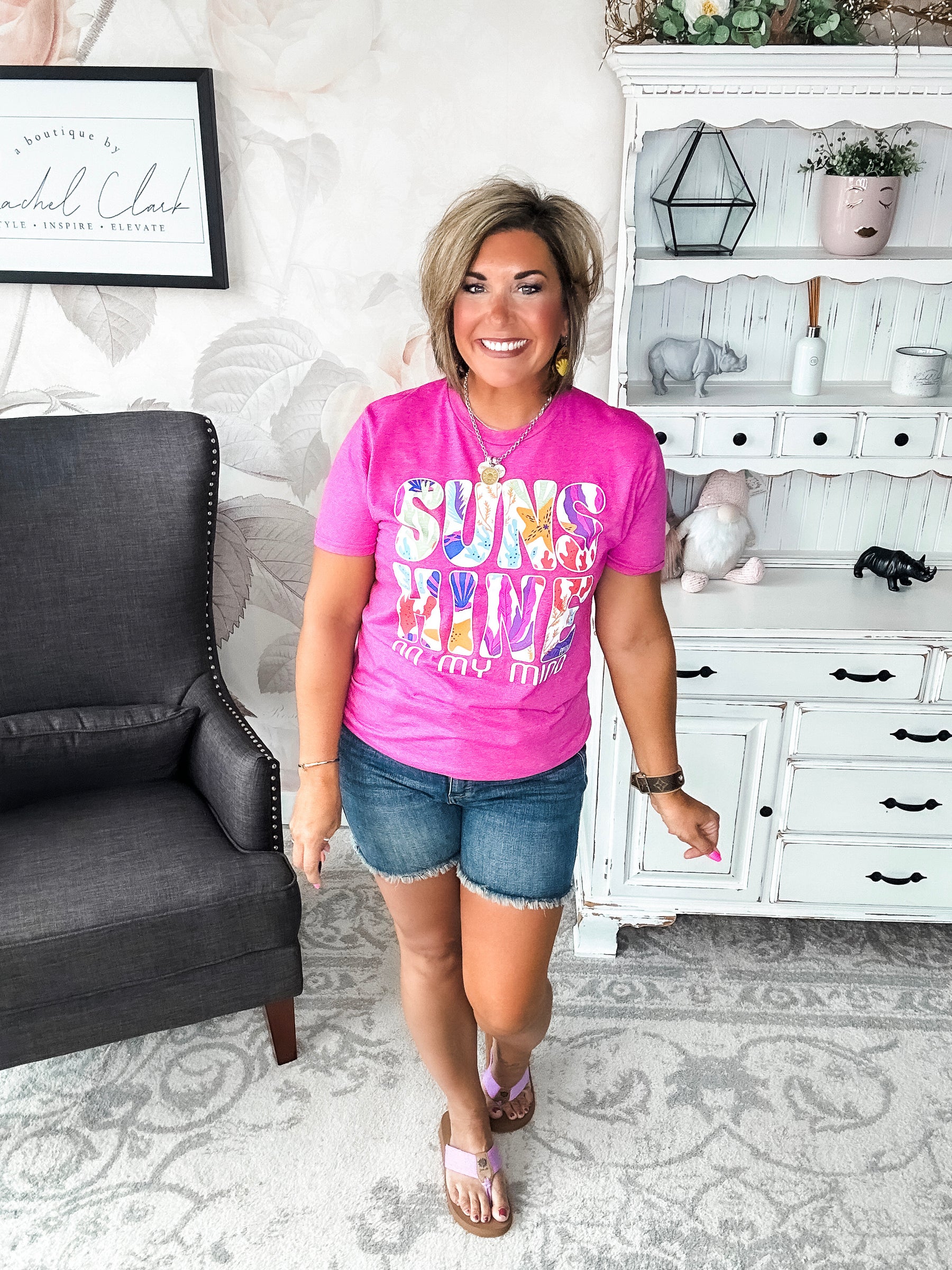 Sunshine On My Mind Graphic Tee - Pink
