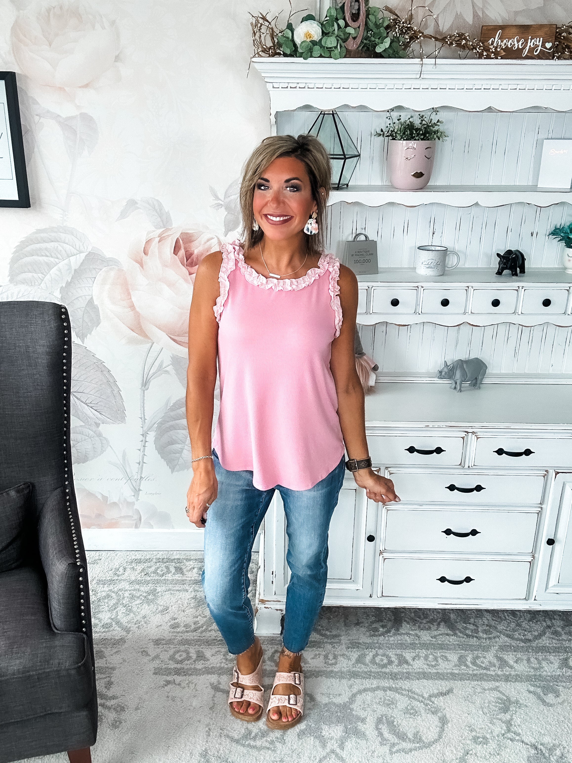 Pearls Of Wisdom Tank - Pink
