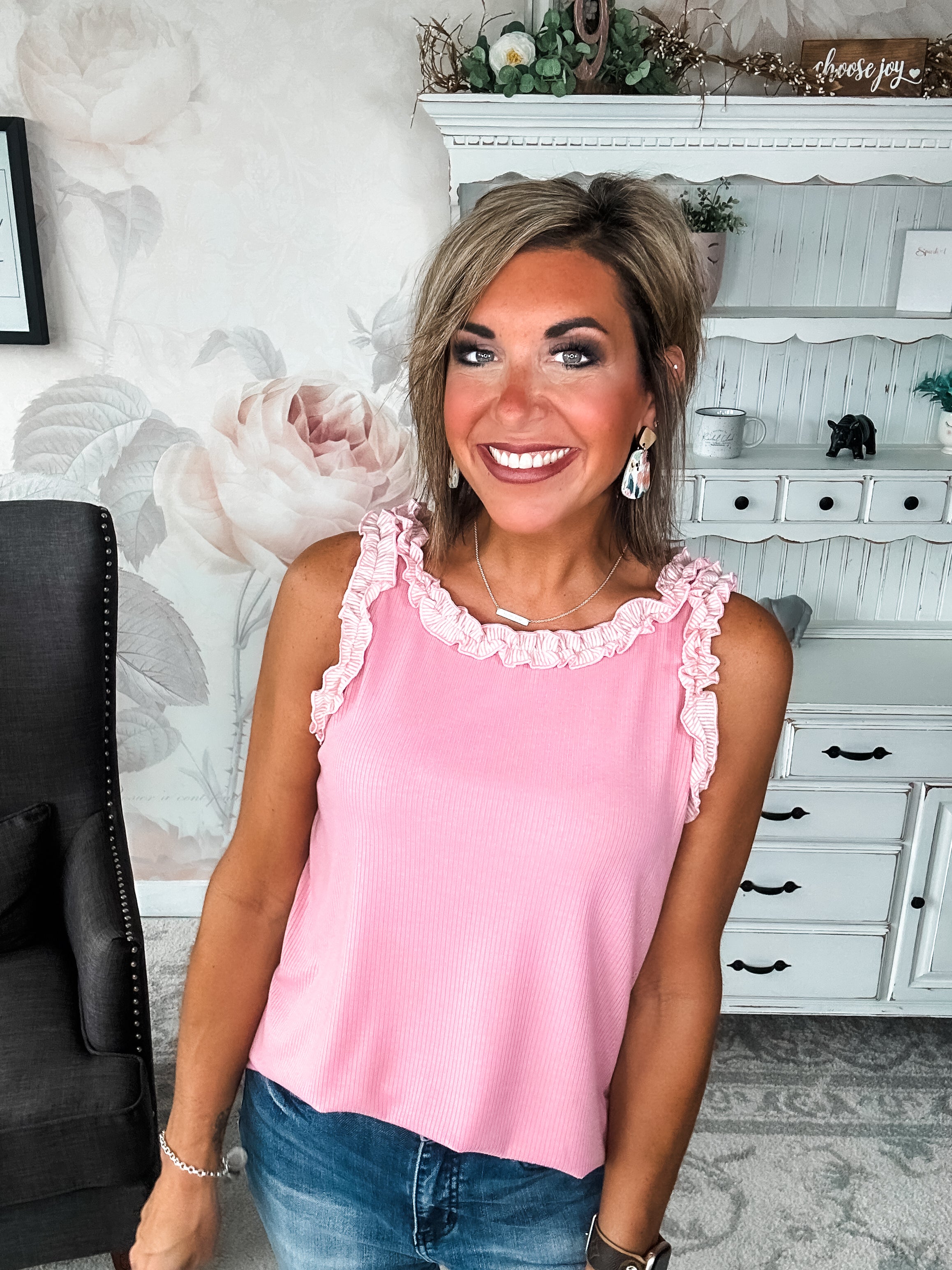 Pearls Of Wisdom Tank - Pink