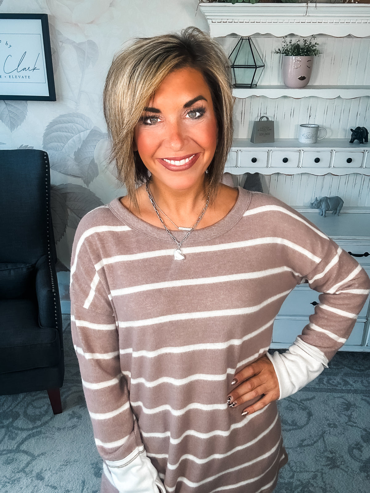 Look Back On The Time Pullover - Mocha