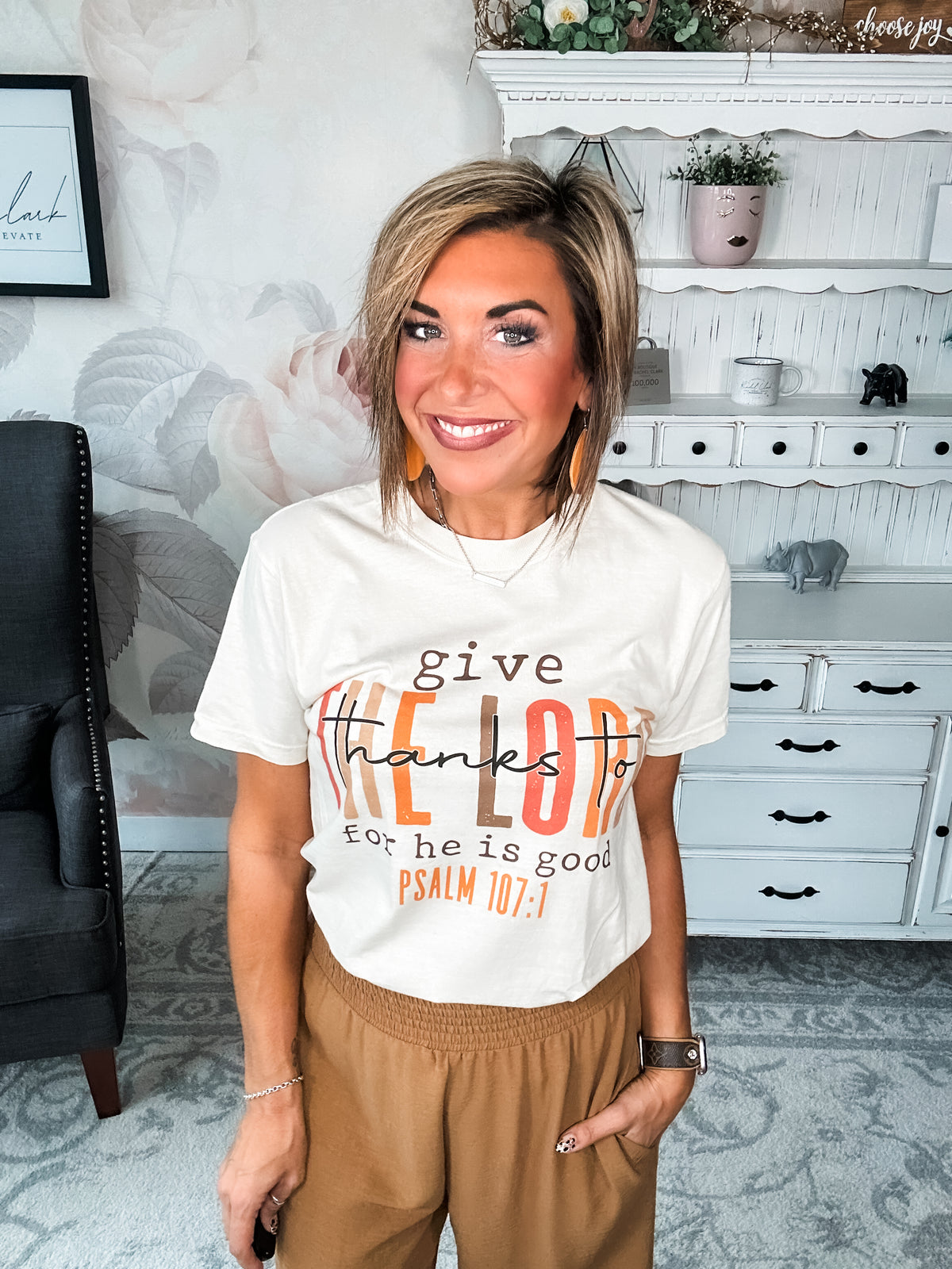 Give Thanks To The Lord Graphic Tee
