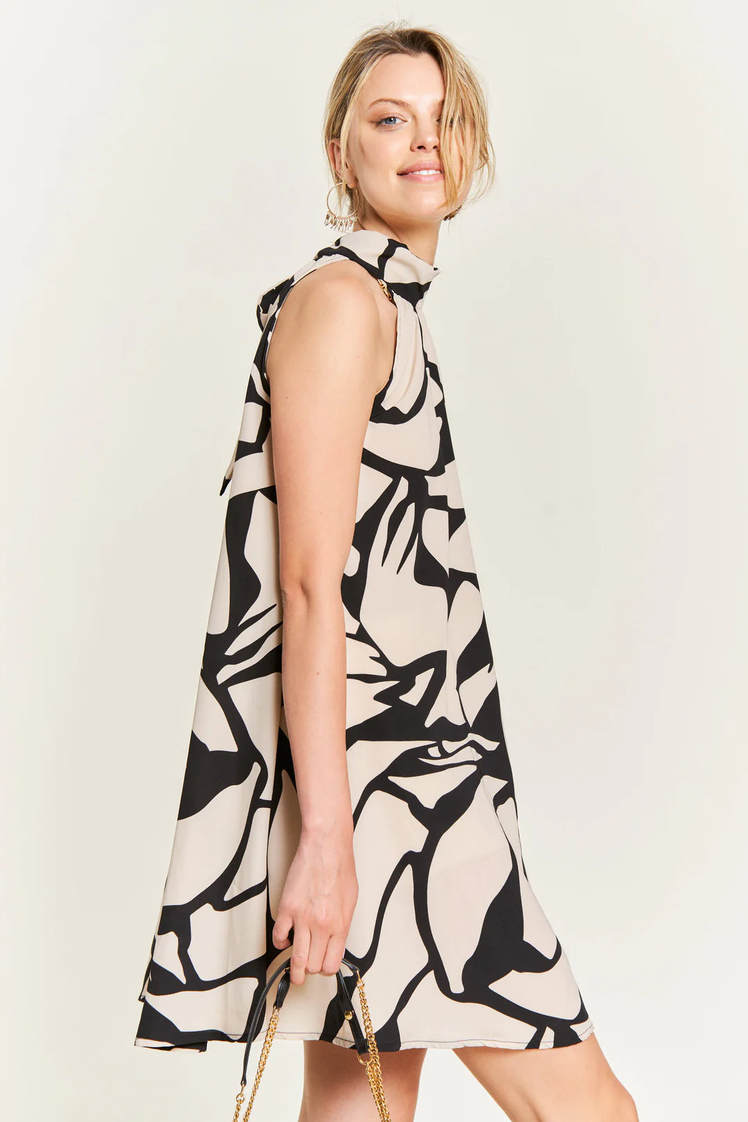 Hang on Tight Dress - Black