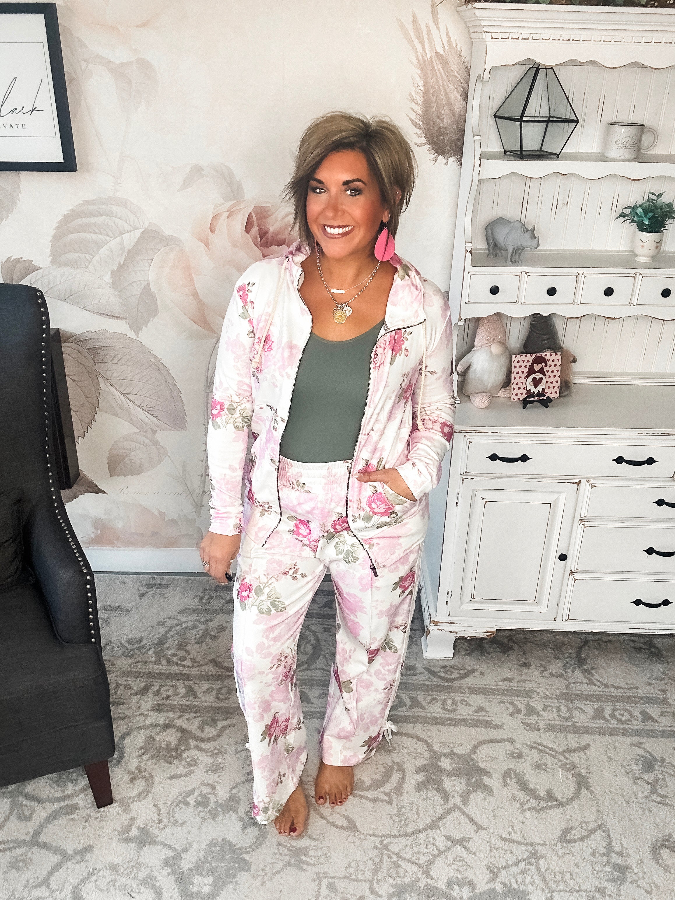 Ampersand Avenue Wide Leg Bow Comfies - Roses & Dreams