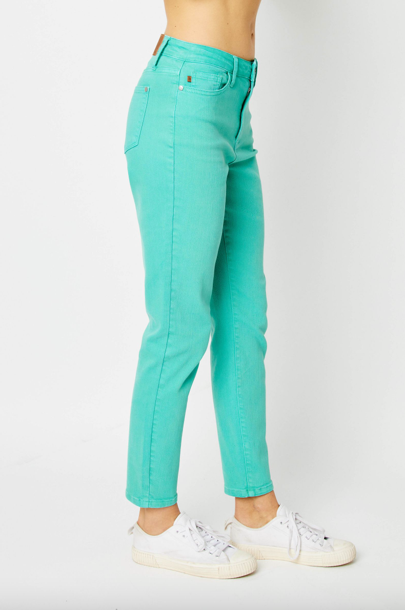 Judy Blue Garment Dyed Girlfriend Jeans - Aquamarine