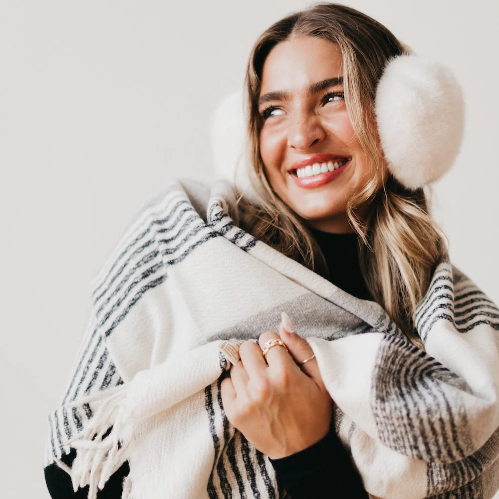 BLACK FRIDAY EXCLUSIVE - Emery Earmuffs - White