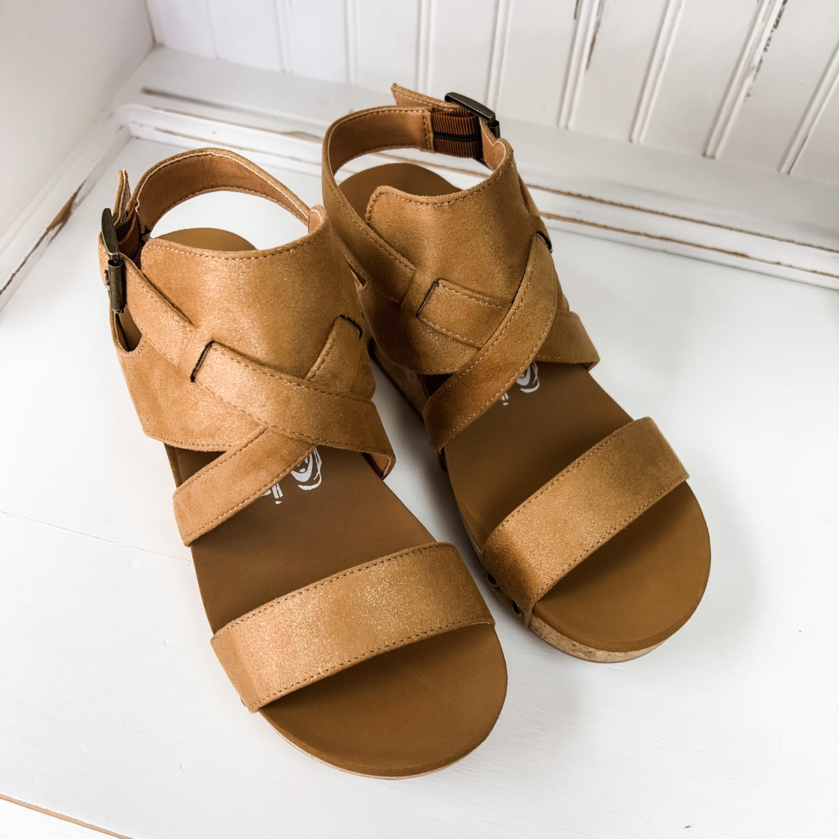 Vector Wedge Sandal - Tan