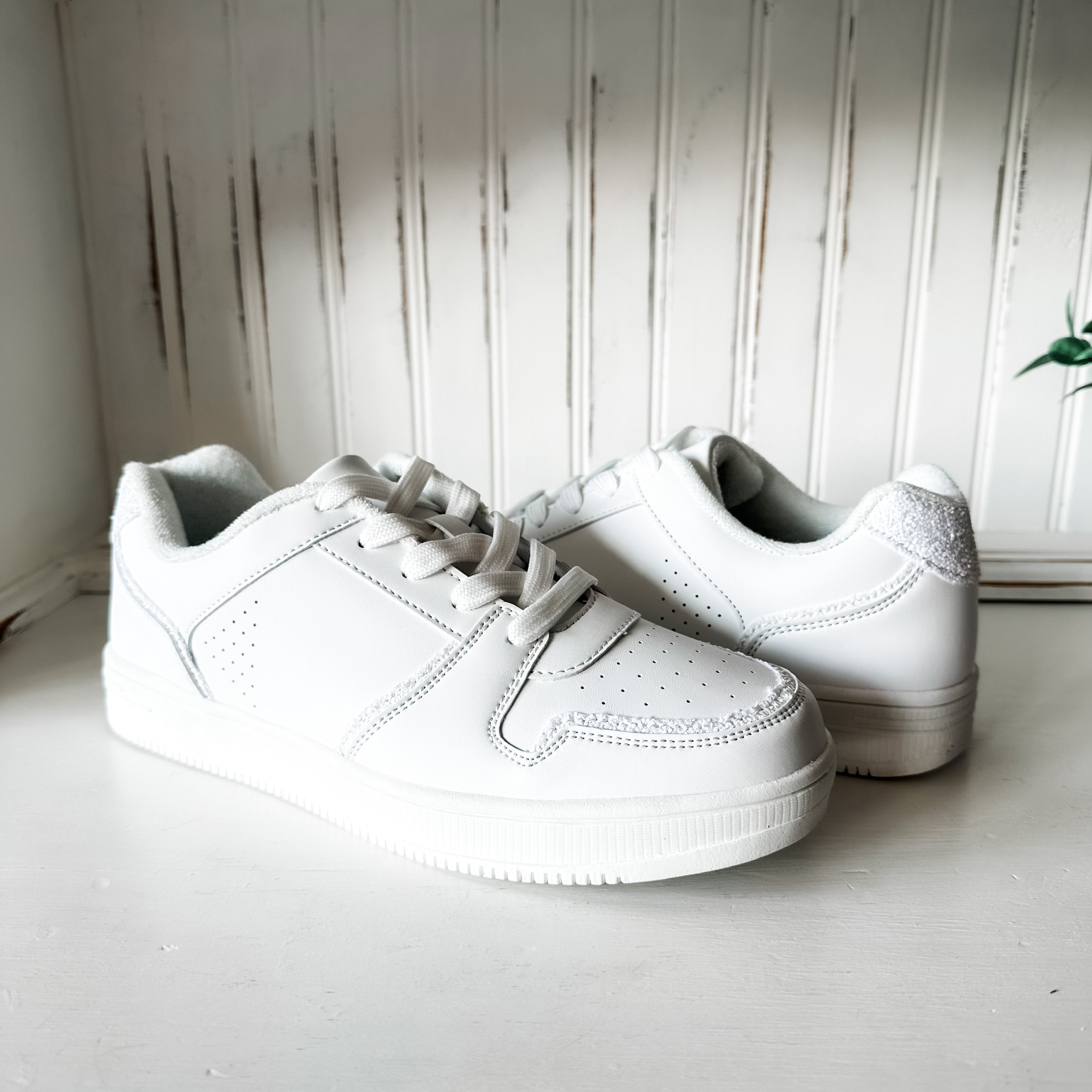 BB Low Sneaker - White