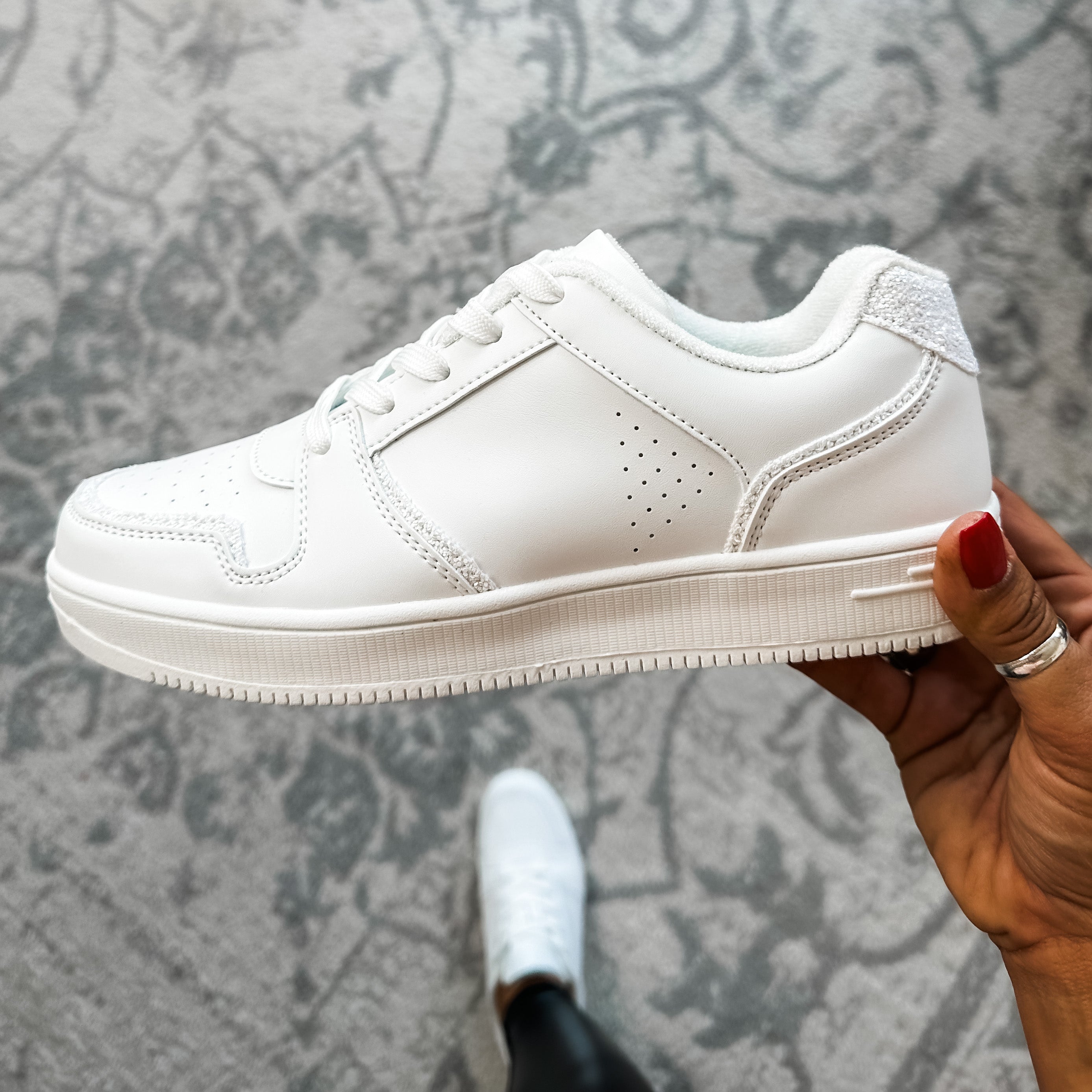 BB Low Sneaker - White