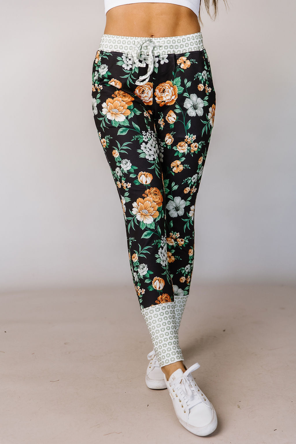 Ampersand Avenue Triple Stretch Joggers - Love Like Wildflowers