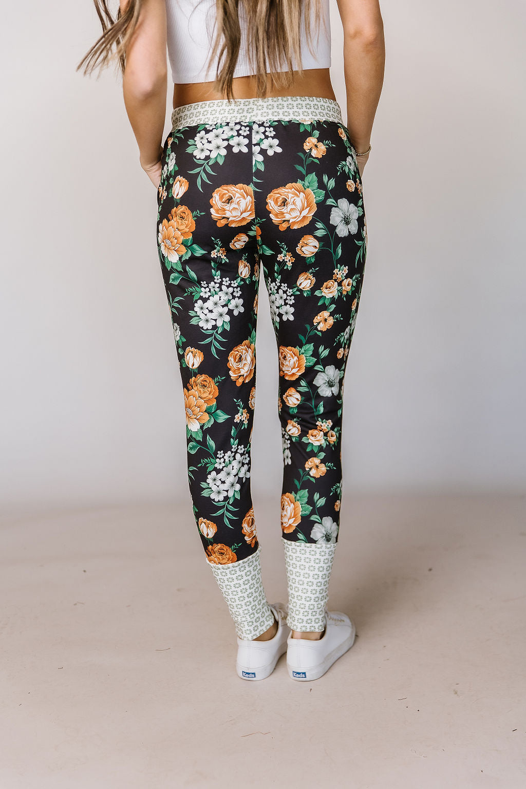 Ampersand Avenue Triple Stretch Joggers - Love Like Wildflowers