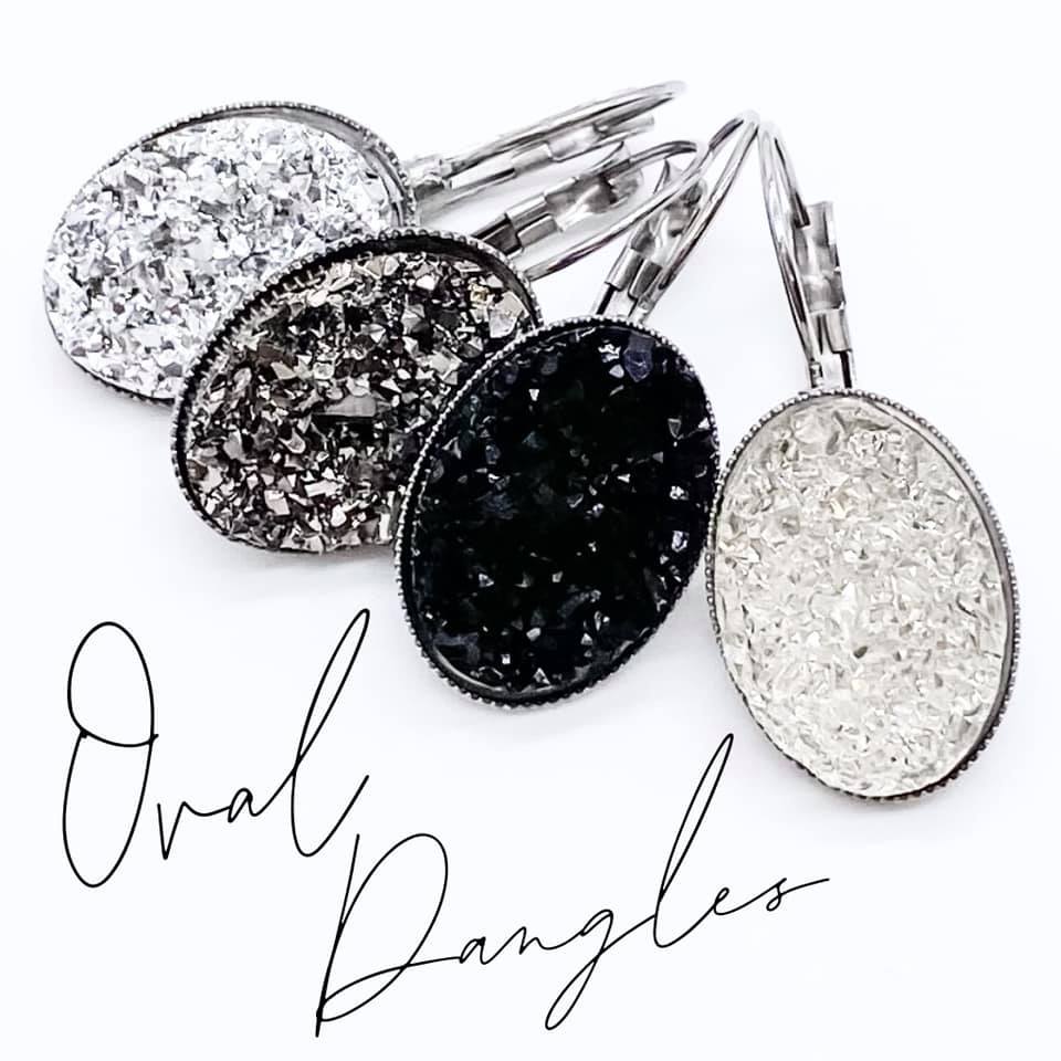 Big As Texas Oval Dangle Earrings - Black