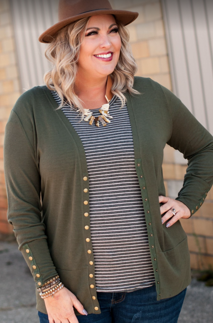 Reason To Smile Snap Cardigan - Olive