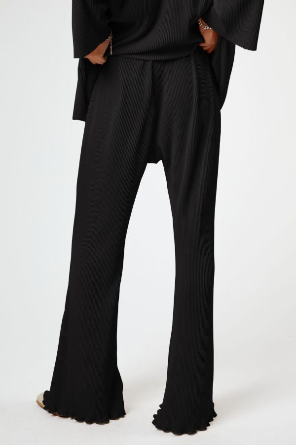 Working On Us Crinkle Pants