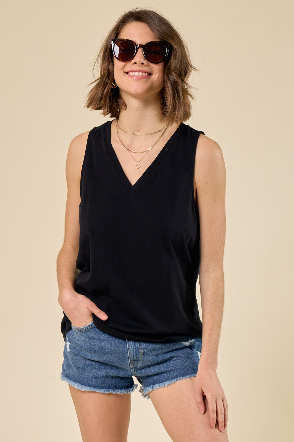 Happy Days V-neck Tank - Black