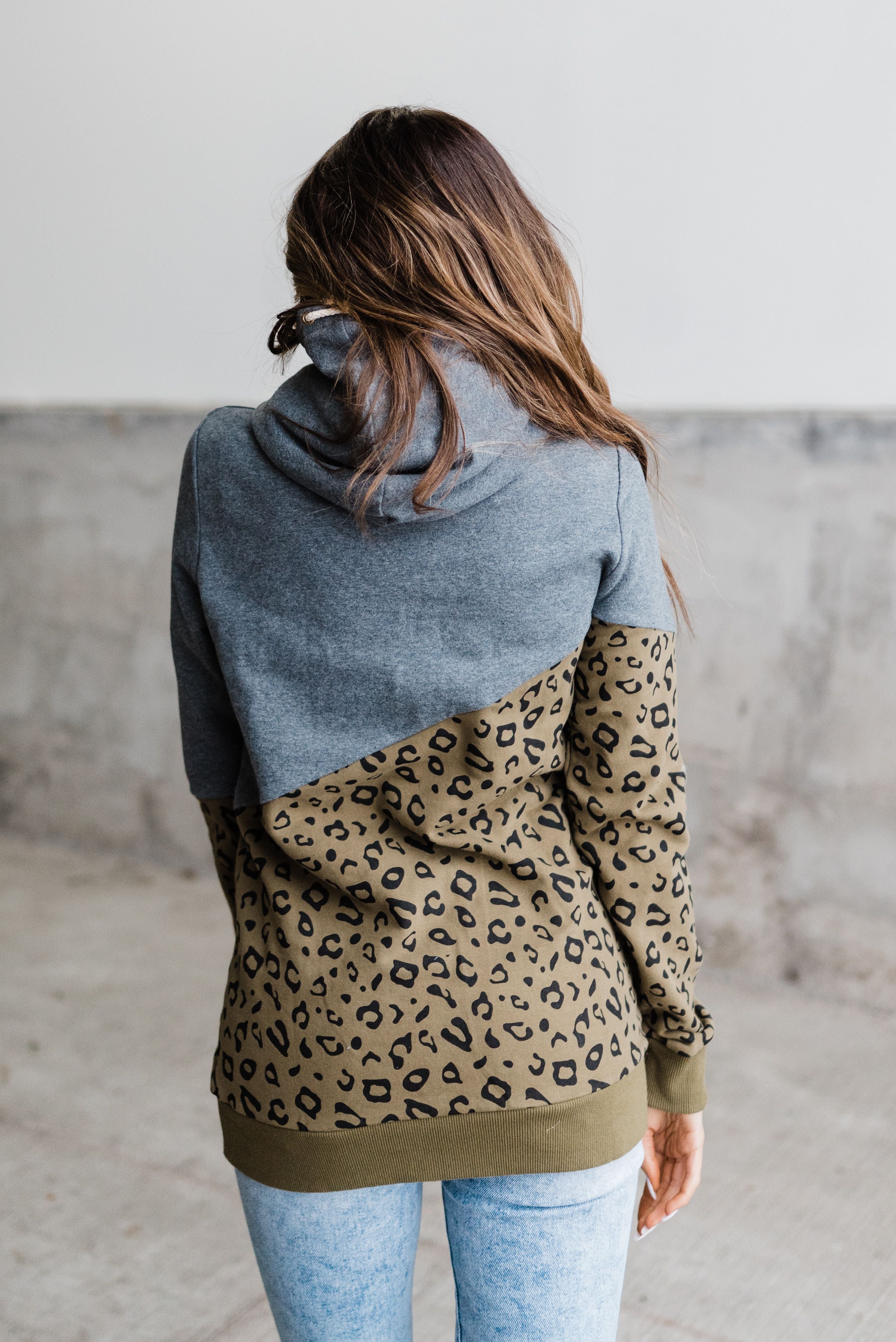 Ampersand Avenue Singlehood Sweatshirt Feline Good