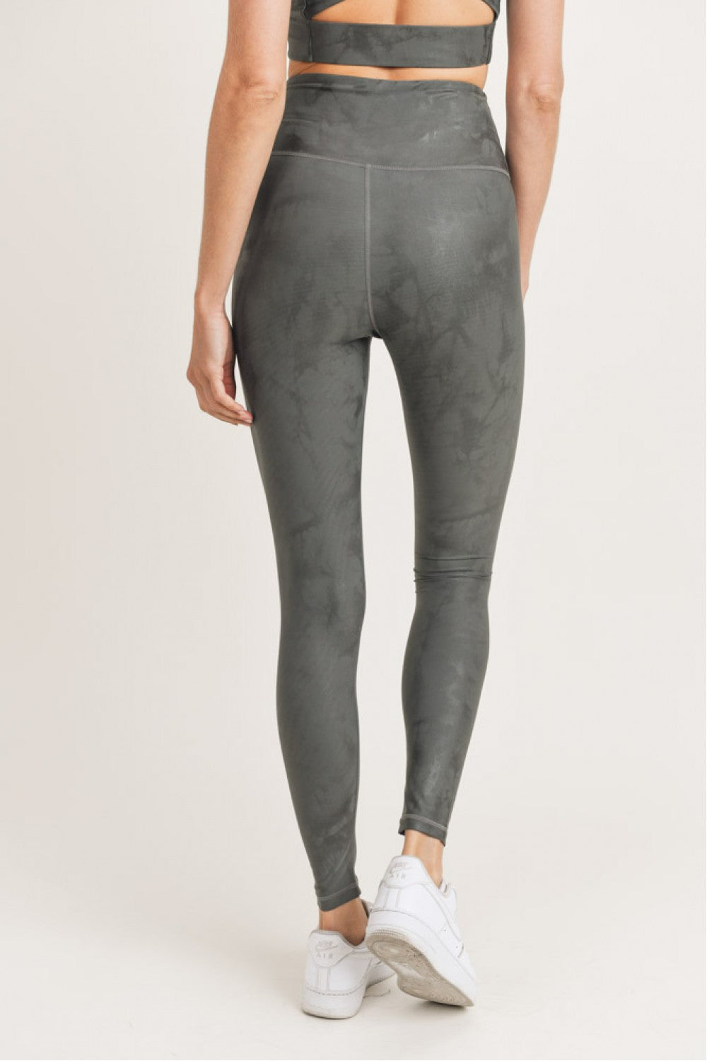 Bed of Clouds Foil Overlay Leggings - Gun Metal
