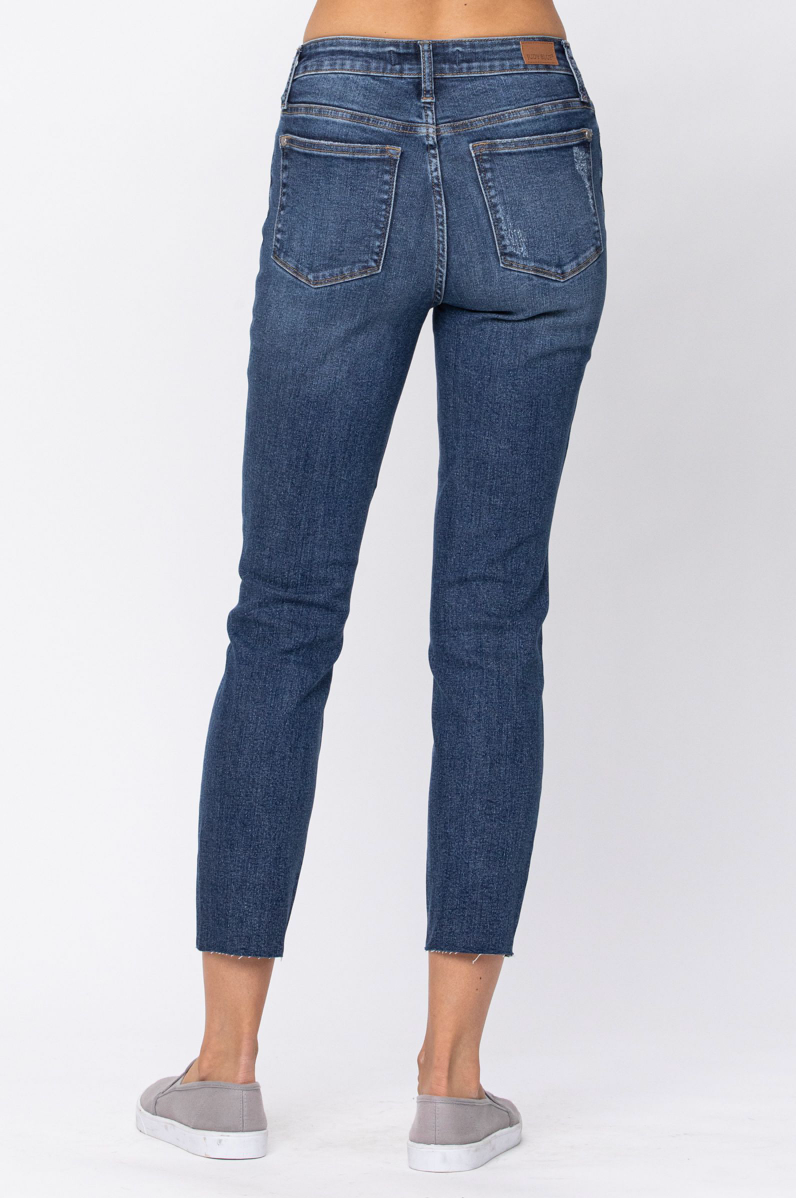 Judy Blue Vintage Cut Off Relaxed Fit Jeans