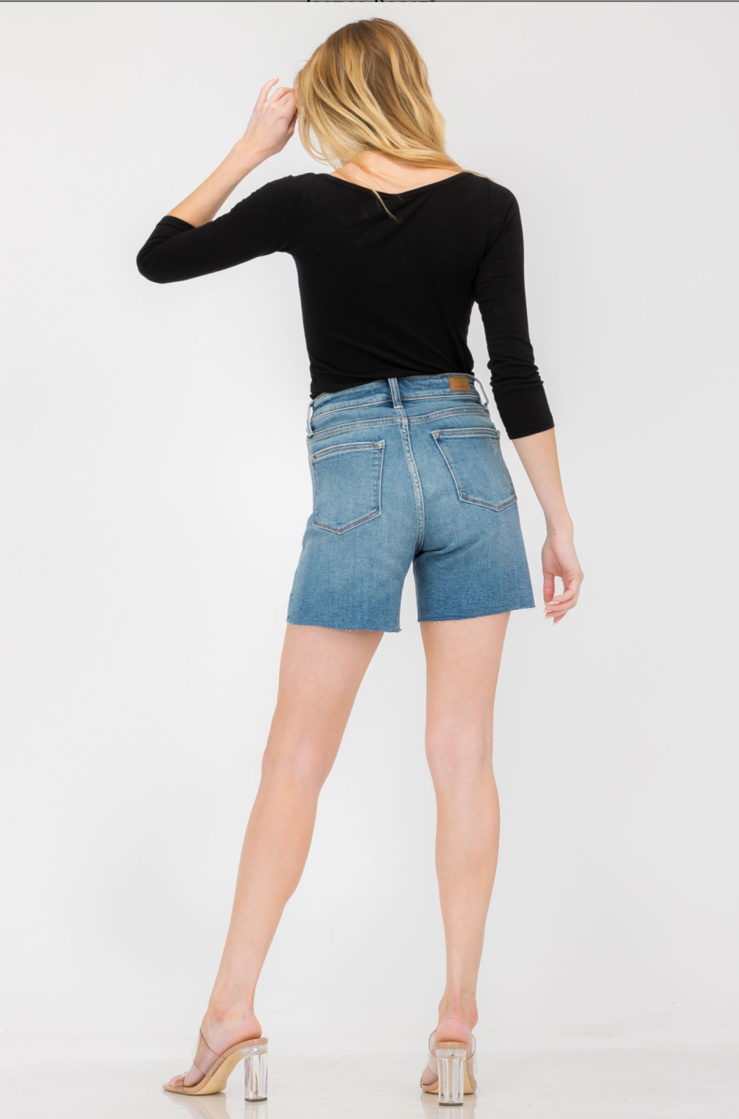 Judy Blue Cut Off Mid Thigh Shorts
