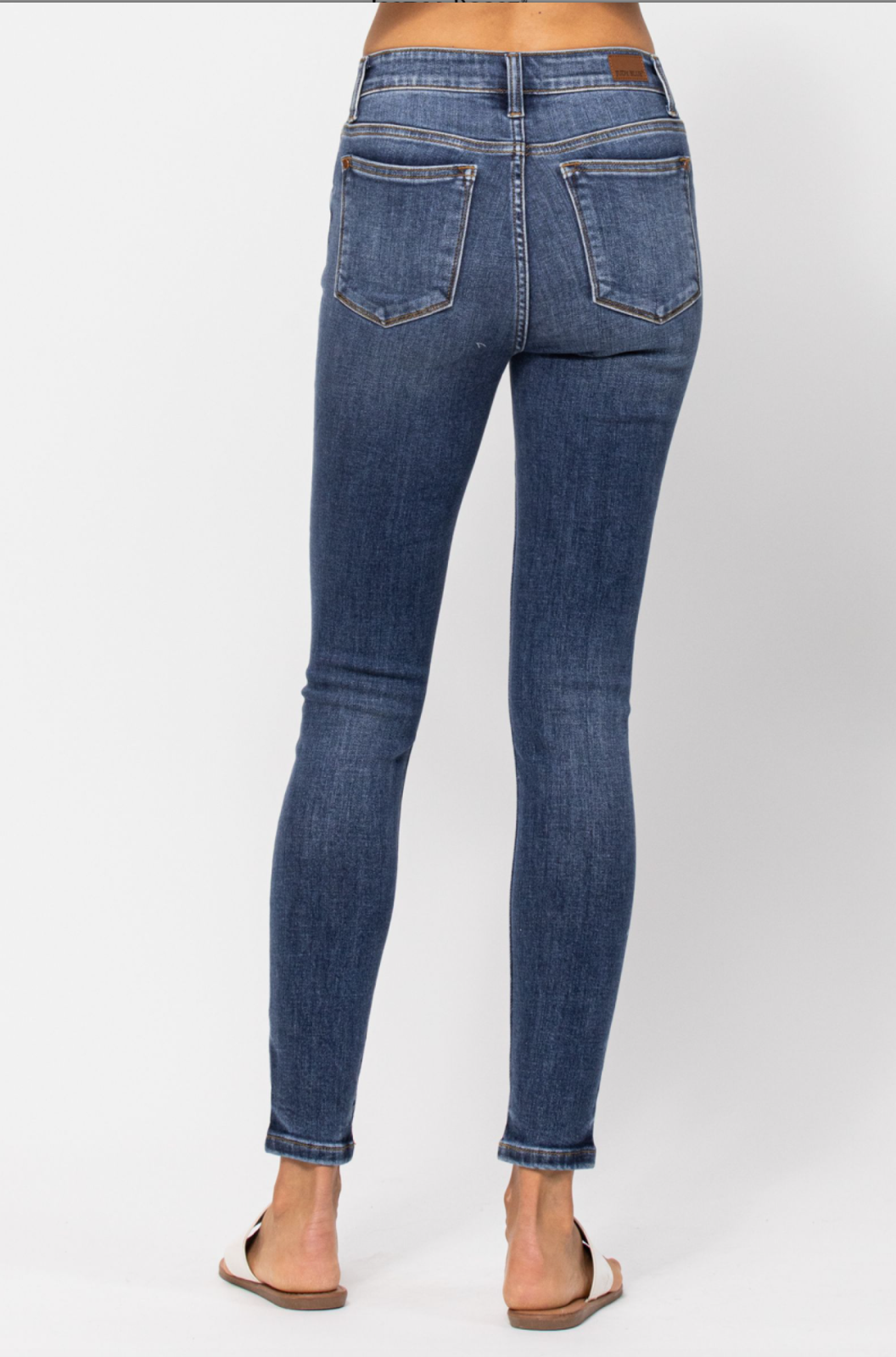 Judy Blue Handsand Skinny Fit Jeans - Medium Wash