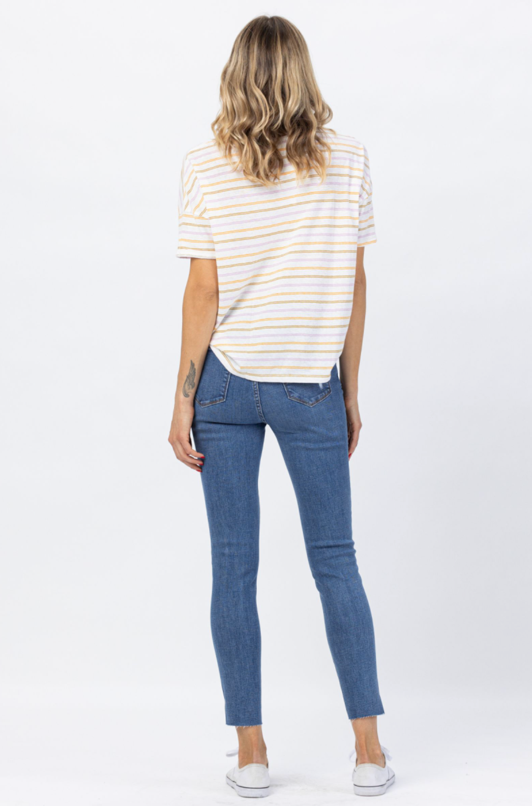 Judy Blue Dandelion Embroidered Skinny Jeans