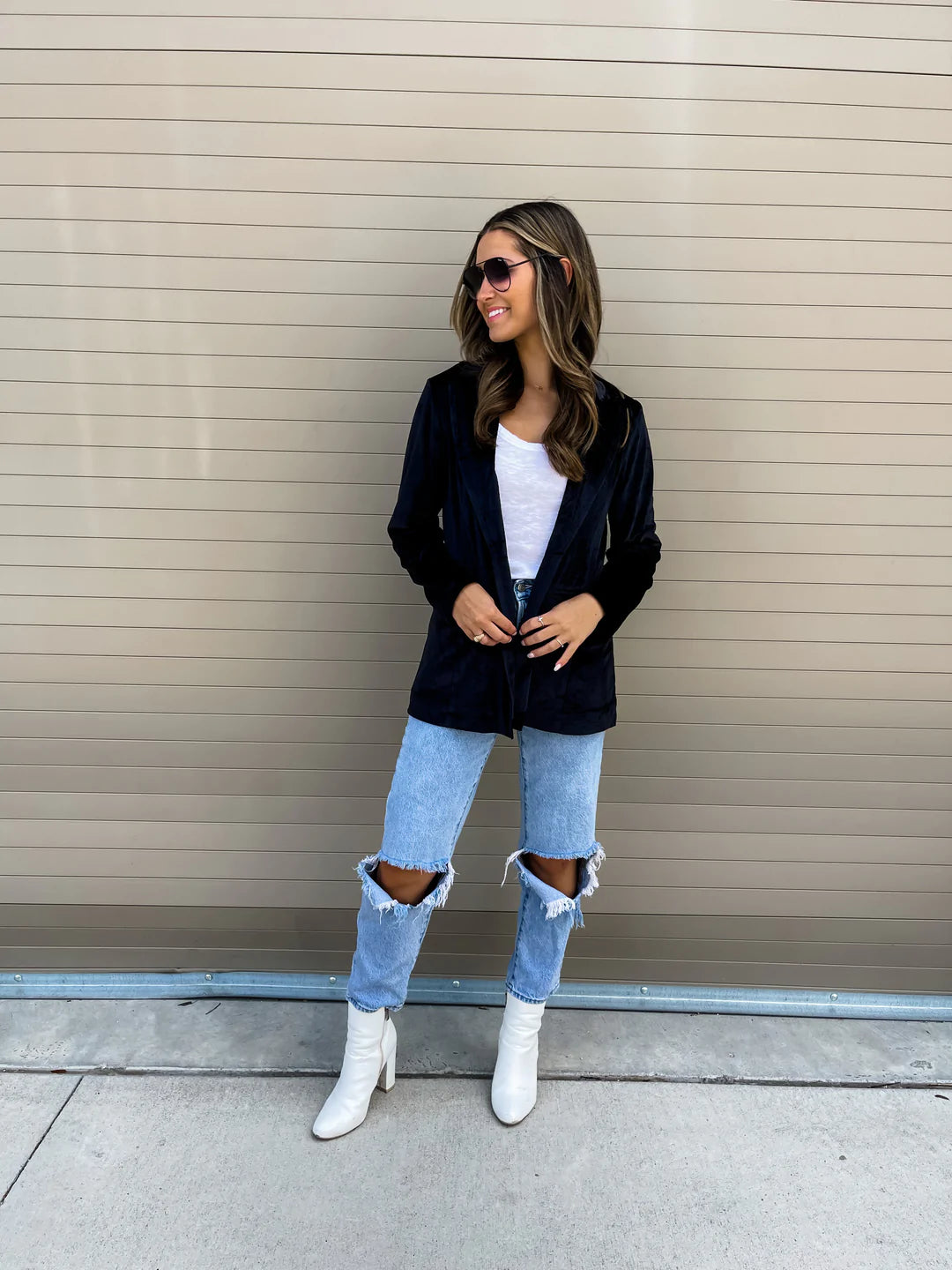 Everything We Knew Velvet Blazer - Black