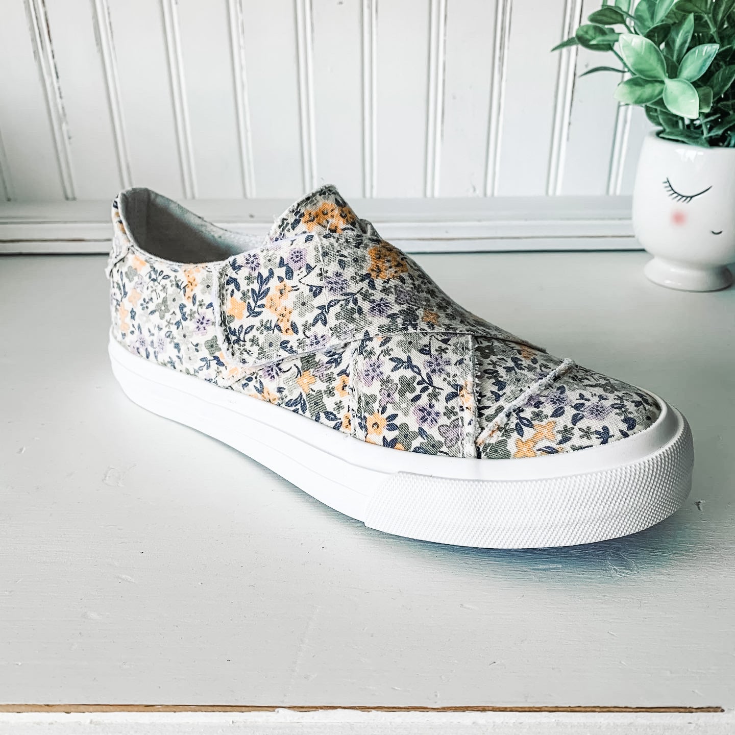 Ivory Sneaker - Yellow Lavender