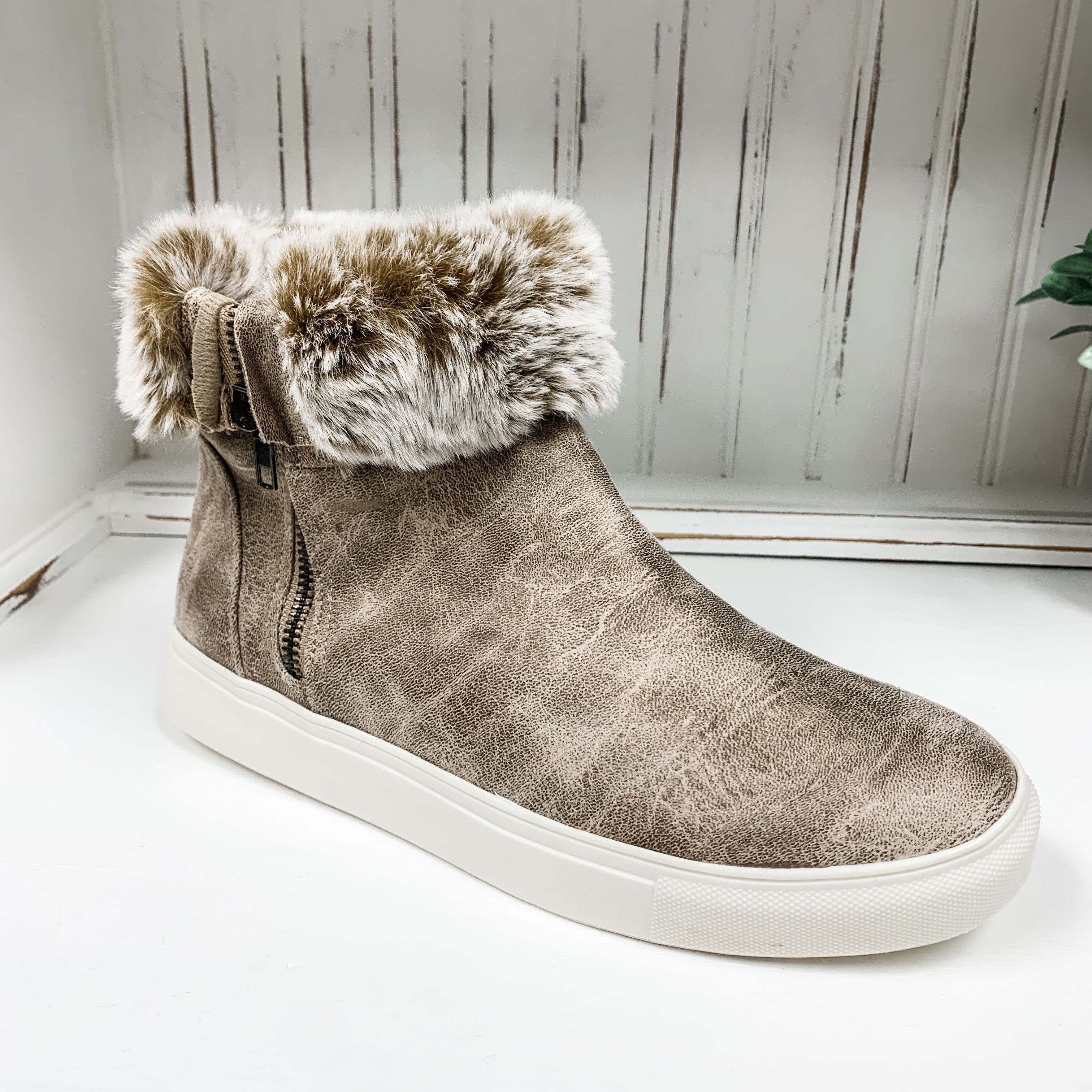 Plusher Bootie - Cream