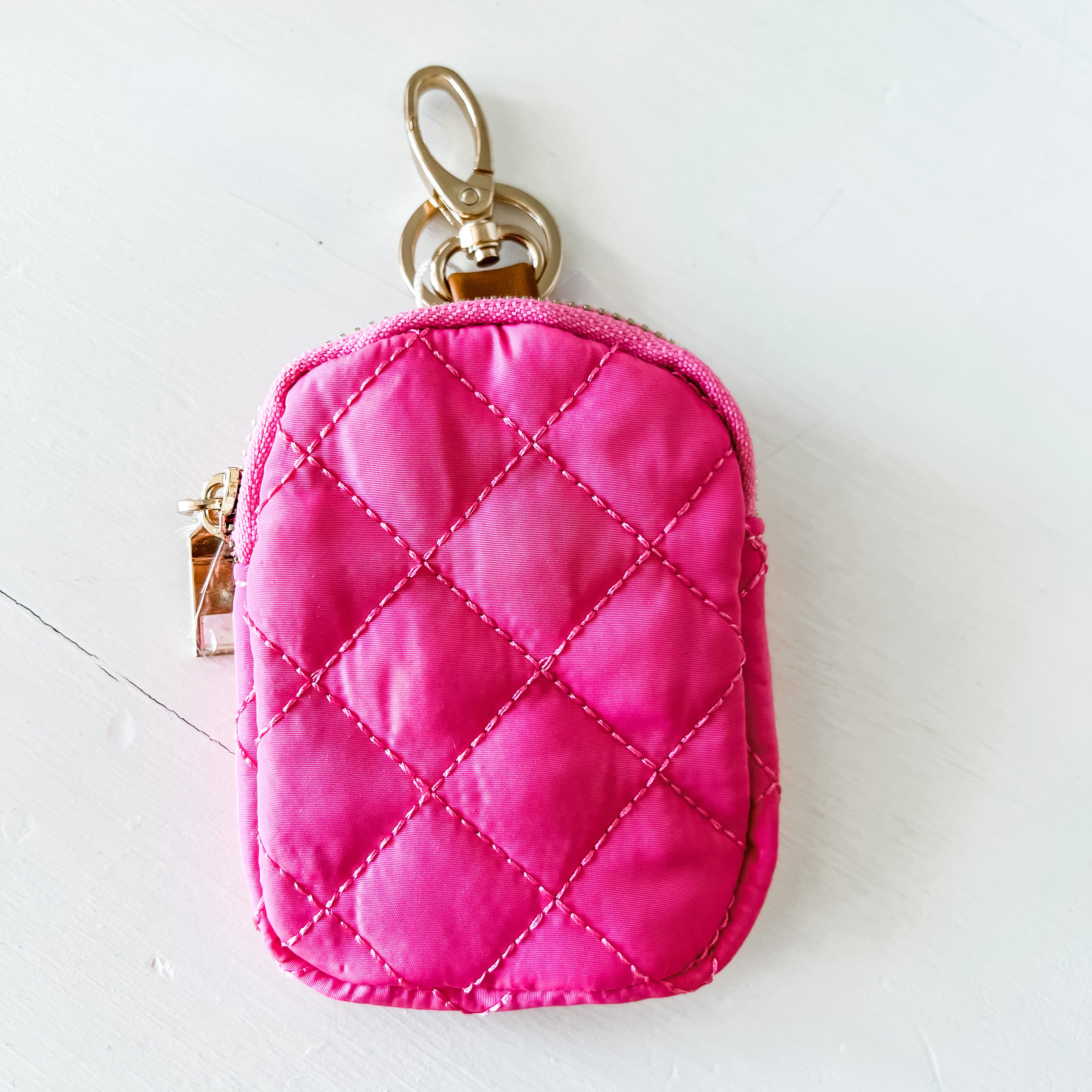 Gigi Clip On Pouch - Fuchsia