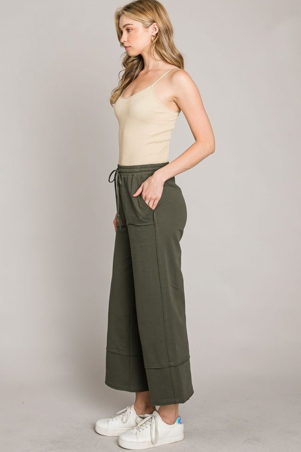 Feeling Good Wide Leg Crop Pant