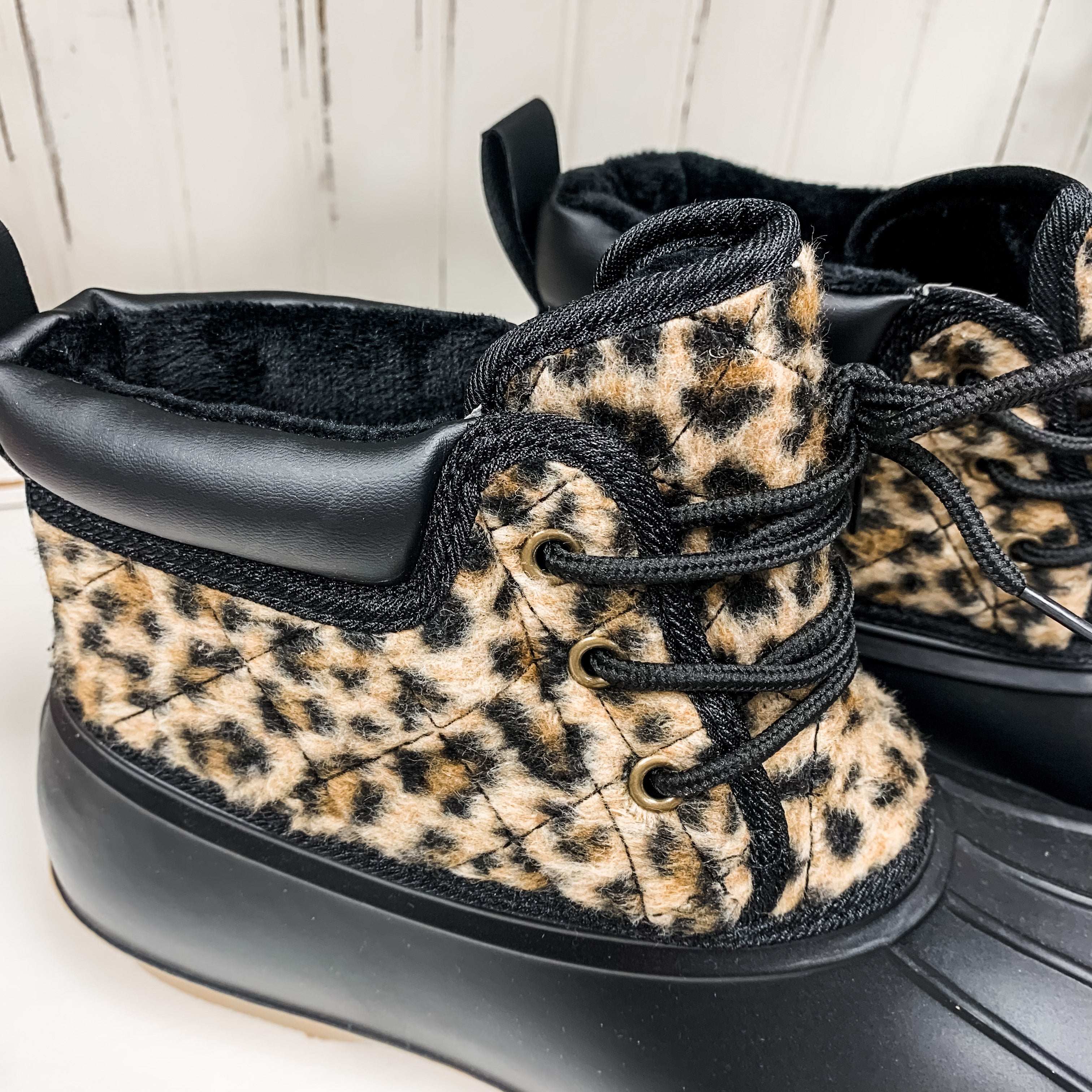 Quack Duck Boot - Black
