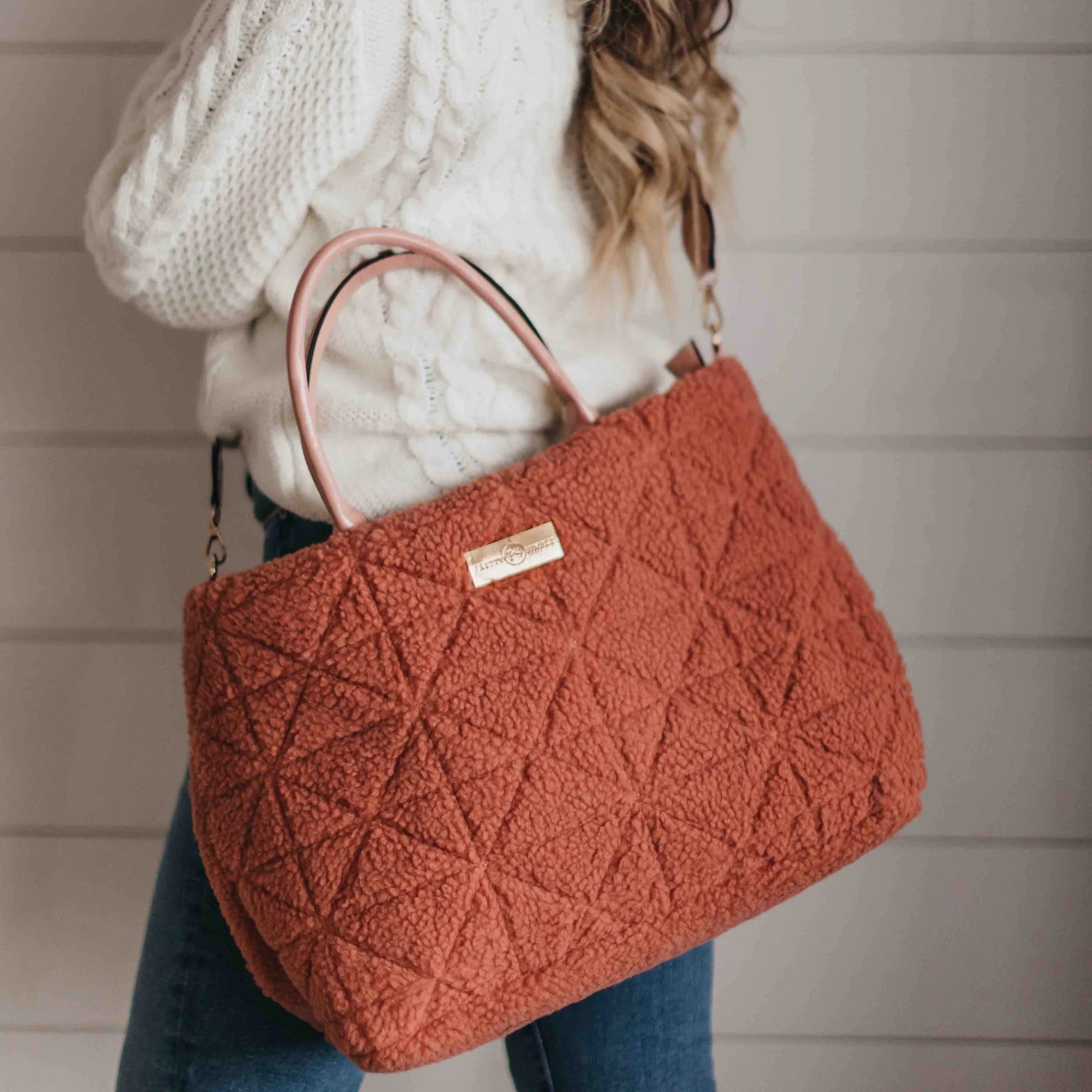 Saylor Sherpa Tote Bag - Salmon