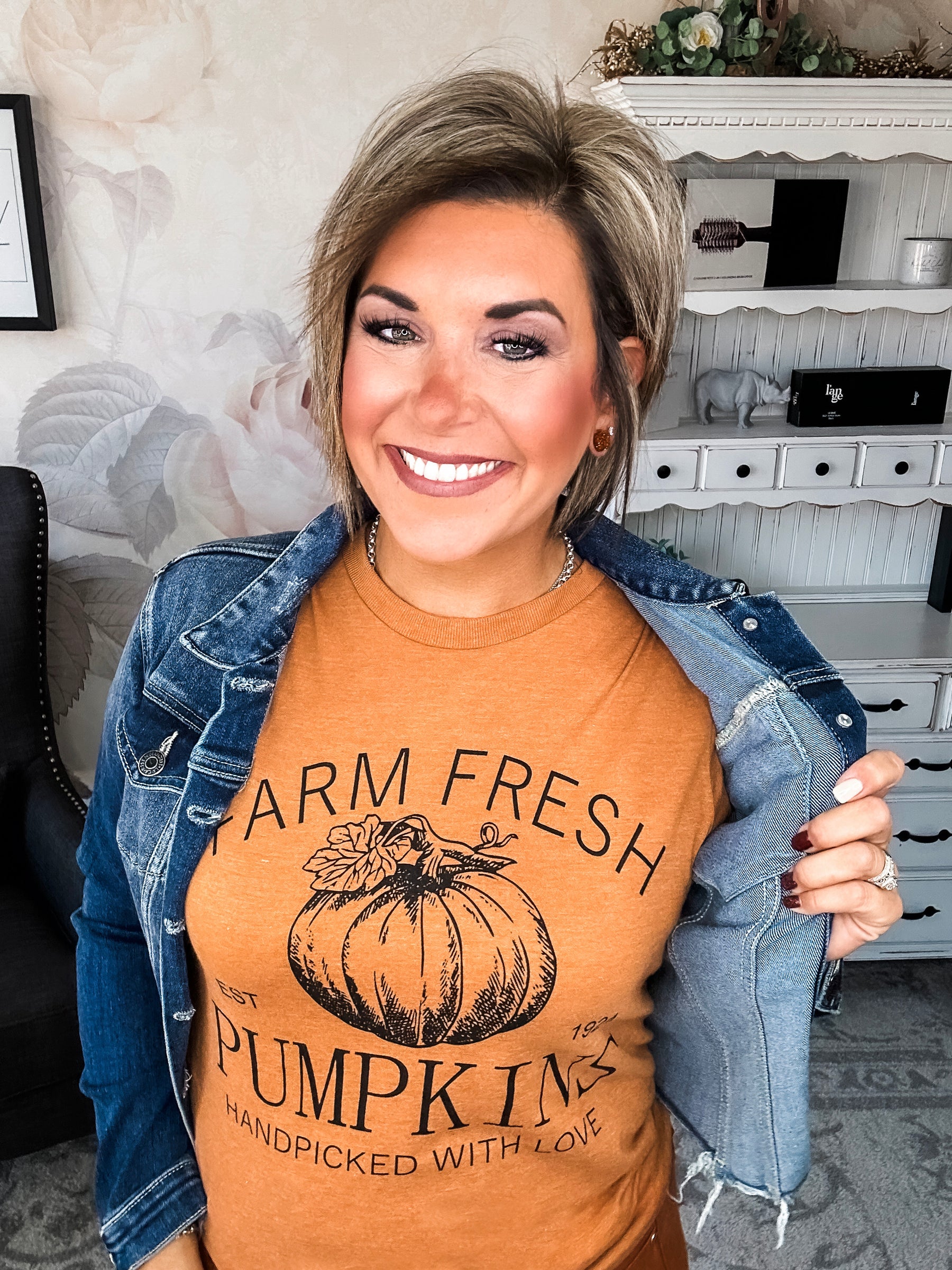 Farm Fresh Pumpkins Graphic Tee