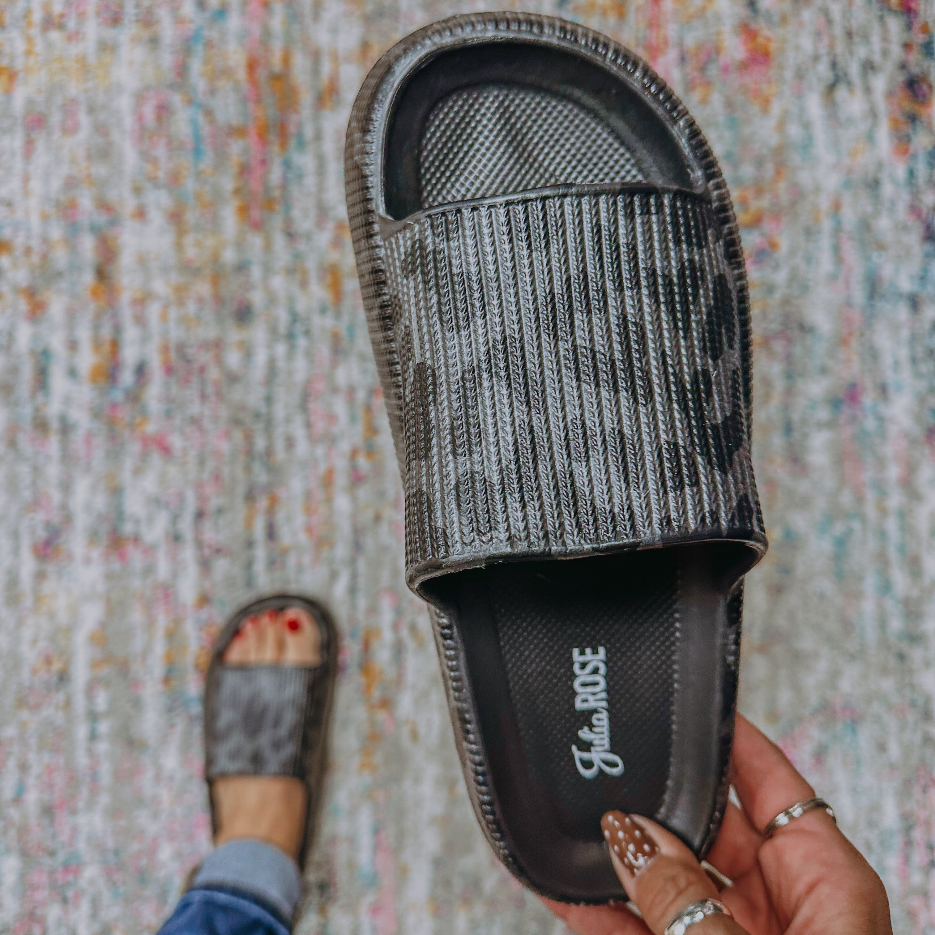 Casual Slide - Black Leopard